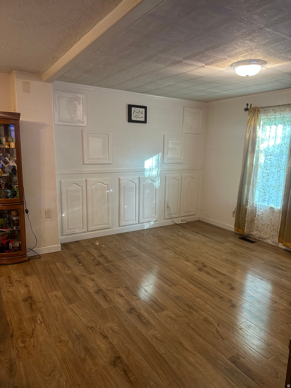 GLENDALE GARDENS - Residential
