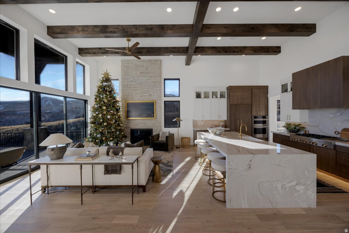 AMANTI LAGO - Residential