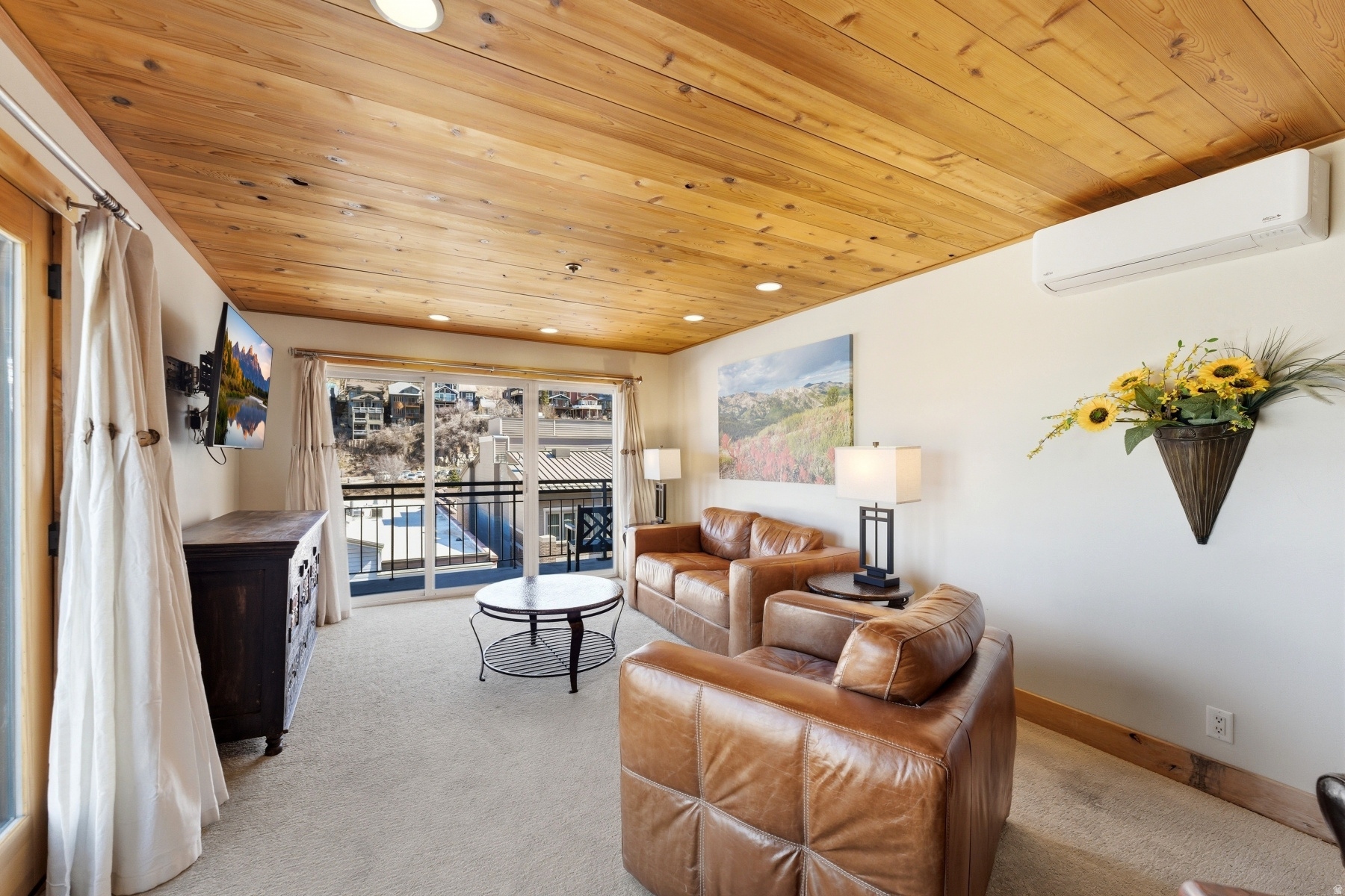TREASURE MOUNTAIN INN - Residential