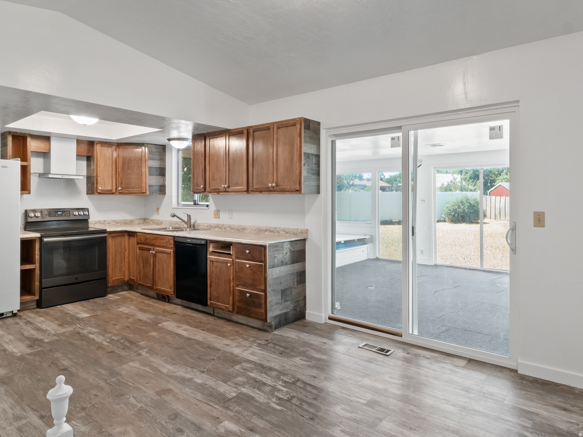 MEADOW PARK - Residential