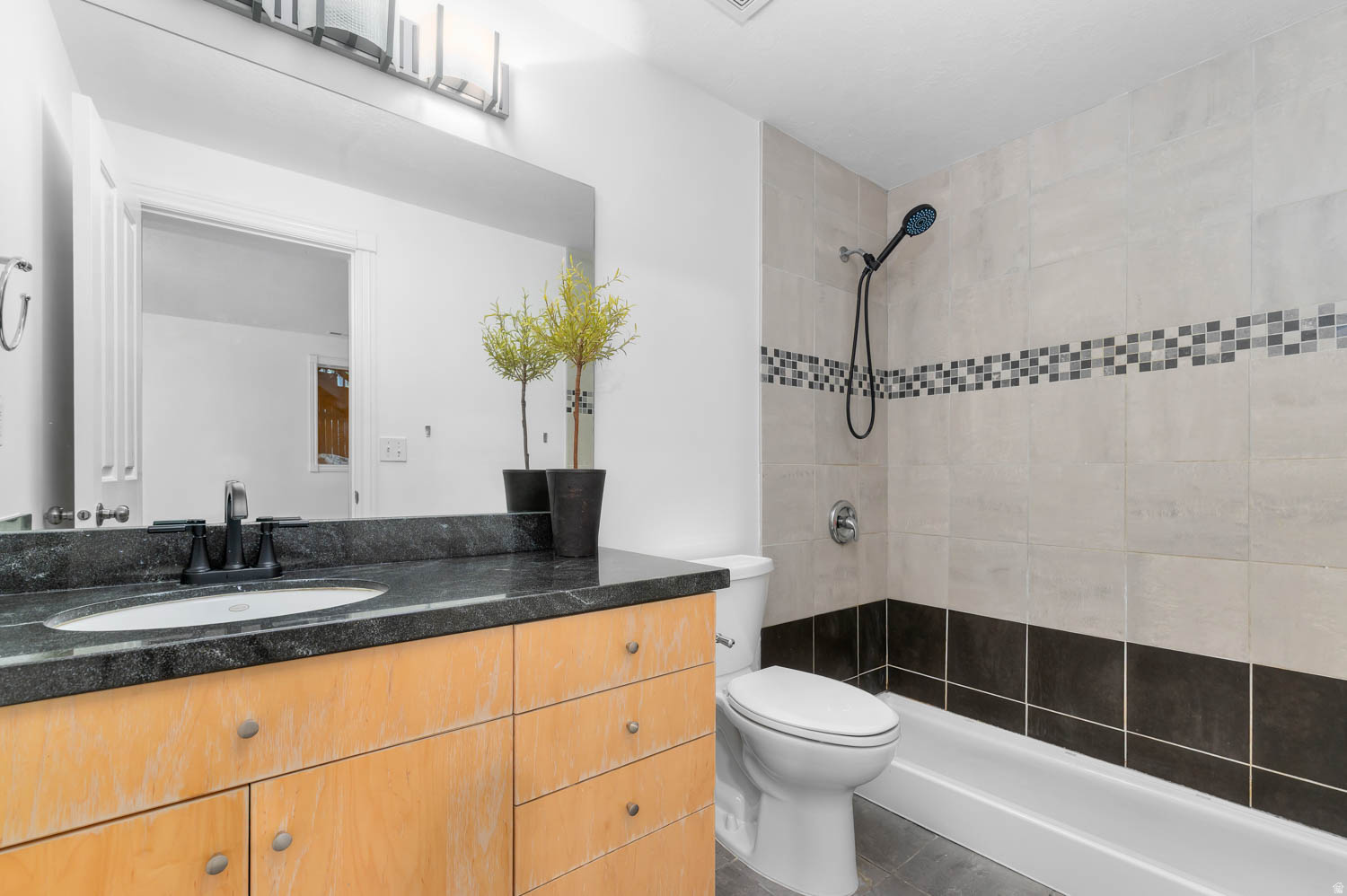 WILLOW VIEW - Residential