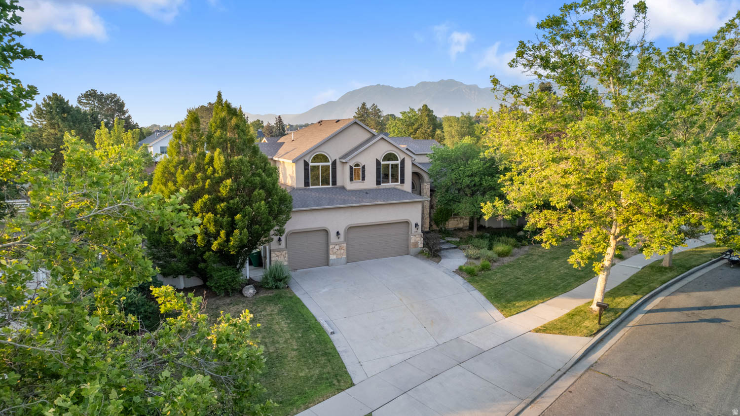 WILLOW VIEW - Residential