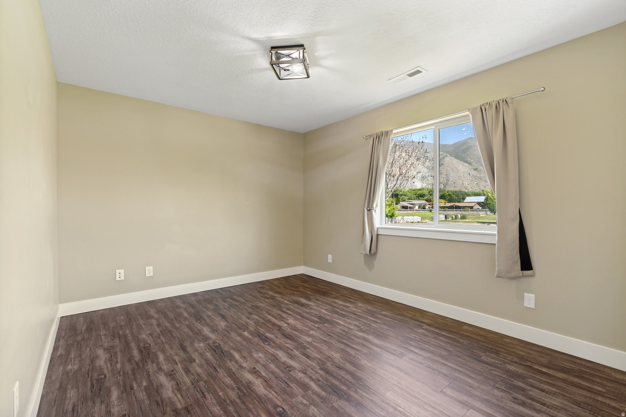 WEST VIEW AMD - Residential
