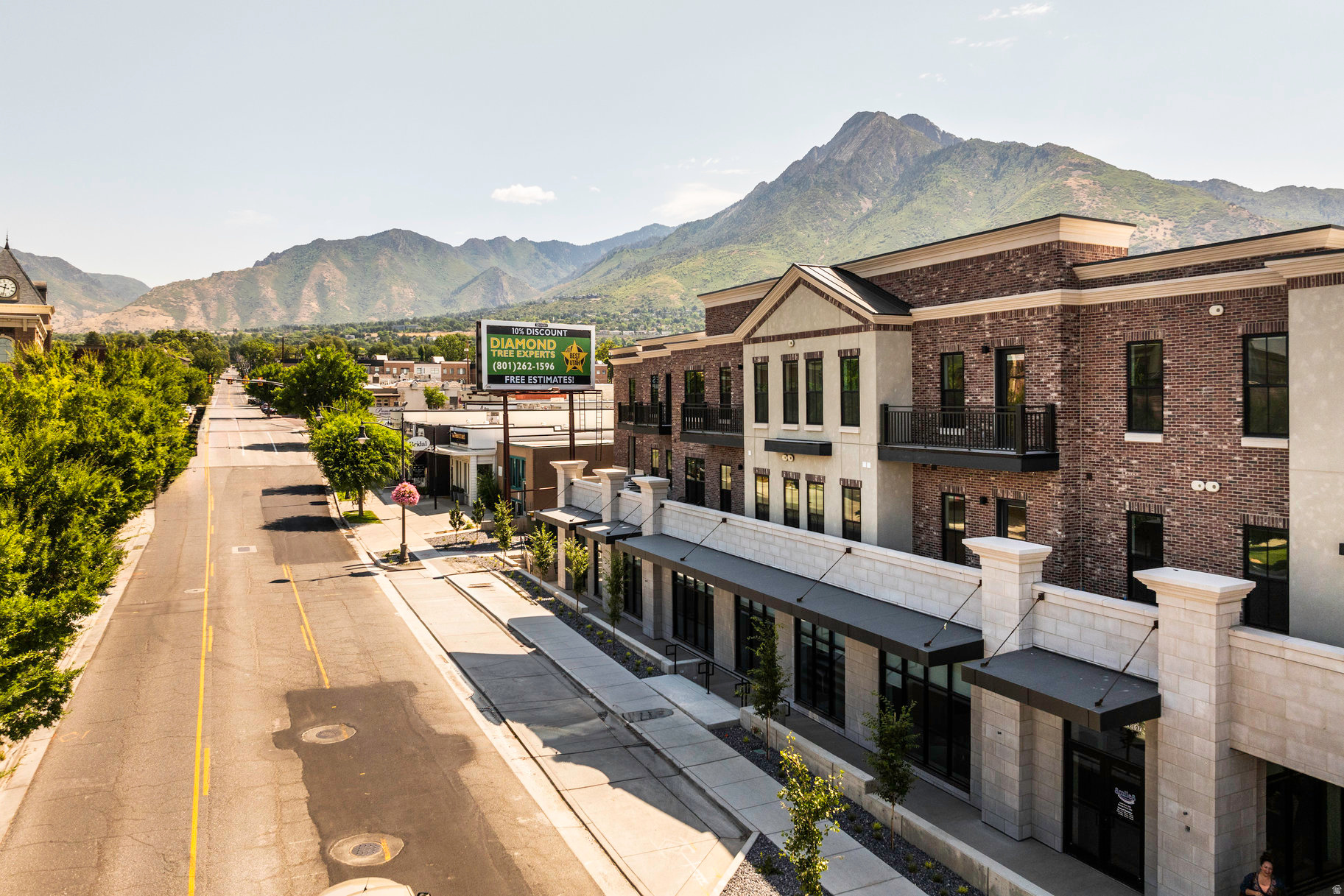 APOLLO SQUARE - Residential