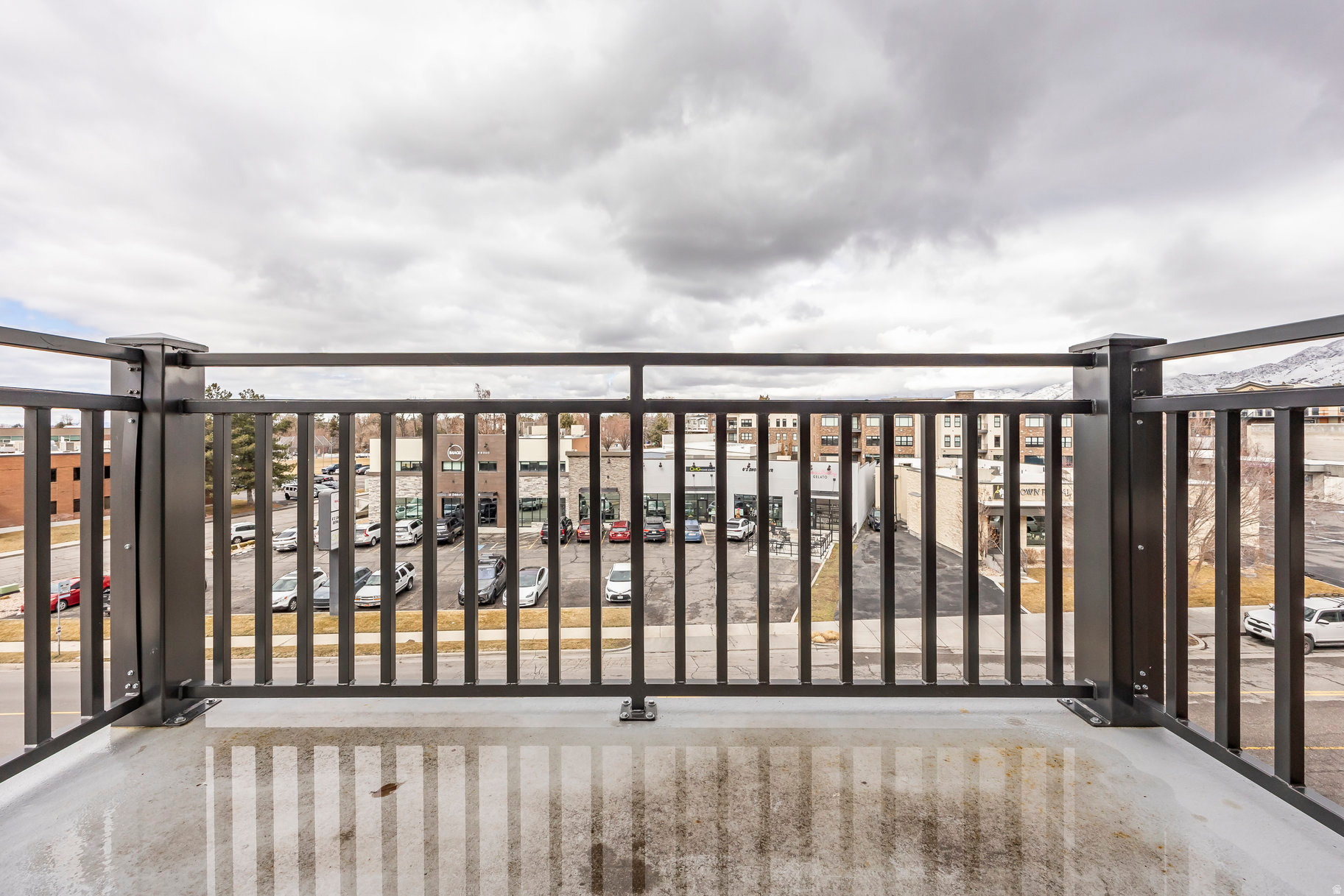 APOLLO SQUARE - Residential