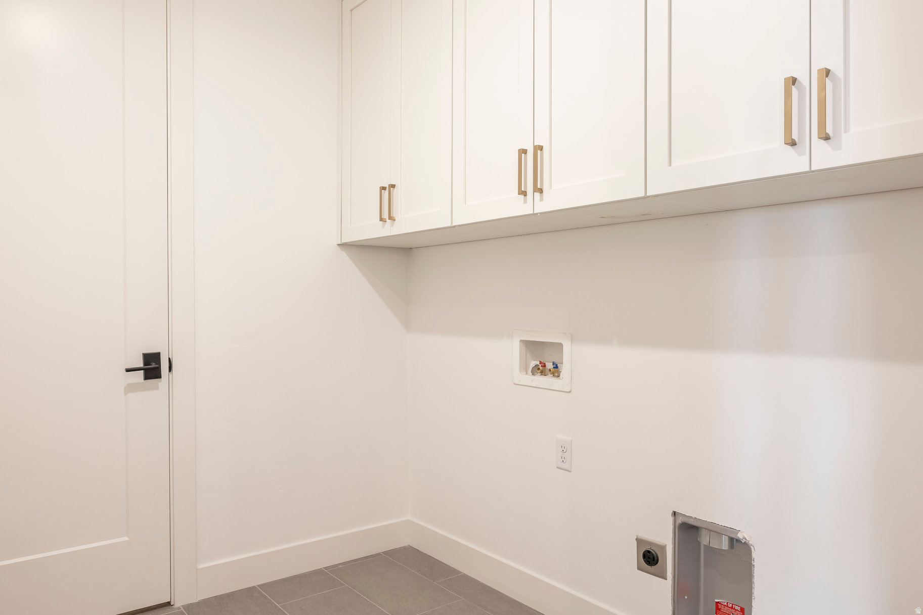 APOLLO SQUARE - Residential