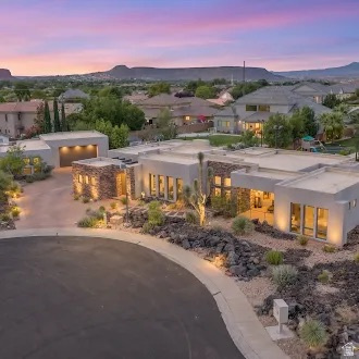 ENTRADA LAVA COVE - Residential