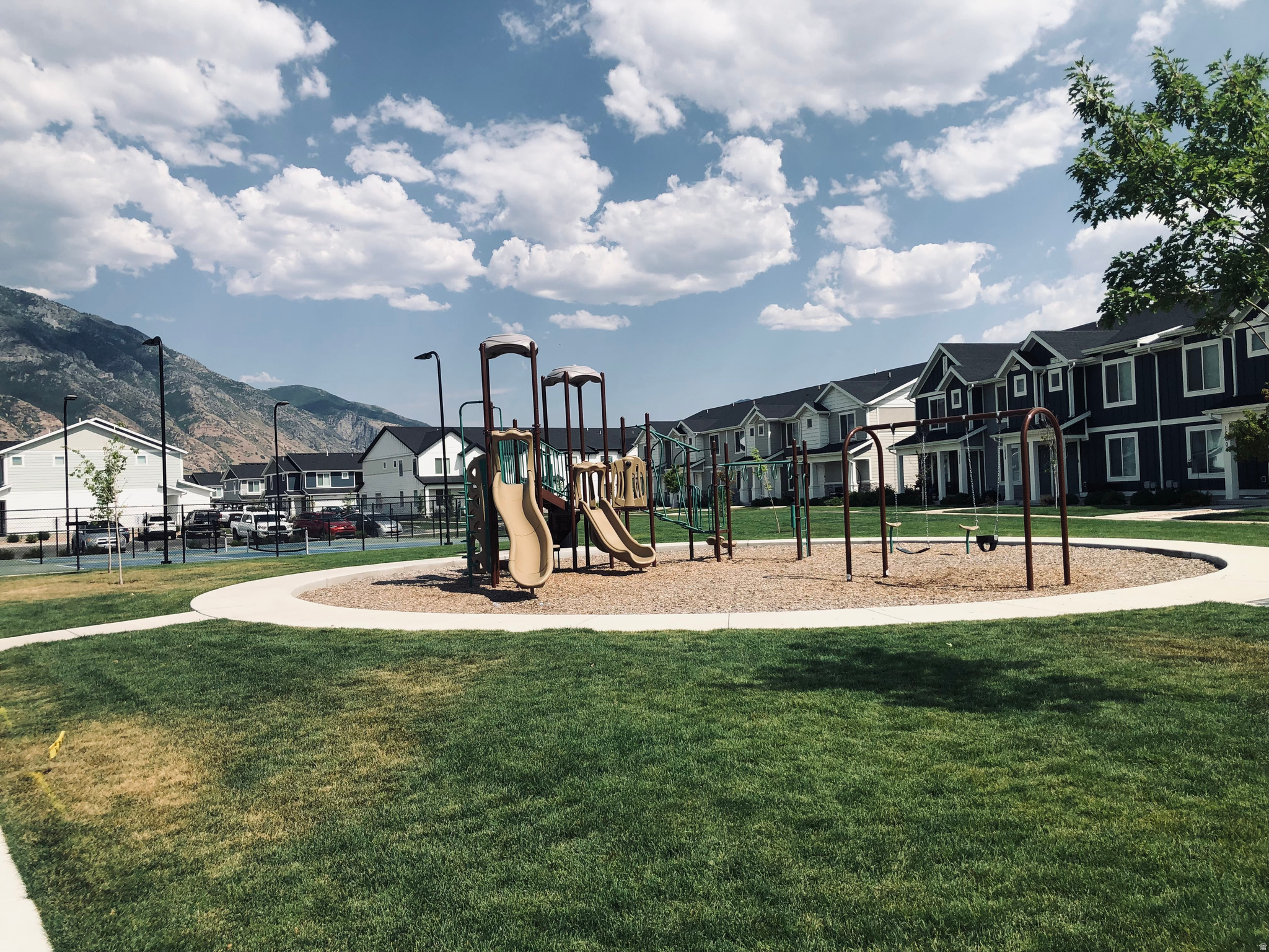 OSPREY TOWNHOMES - Residential