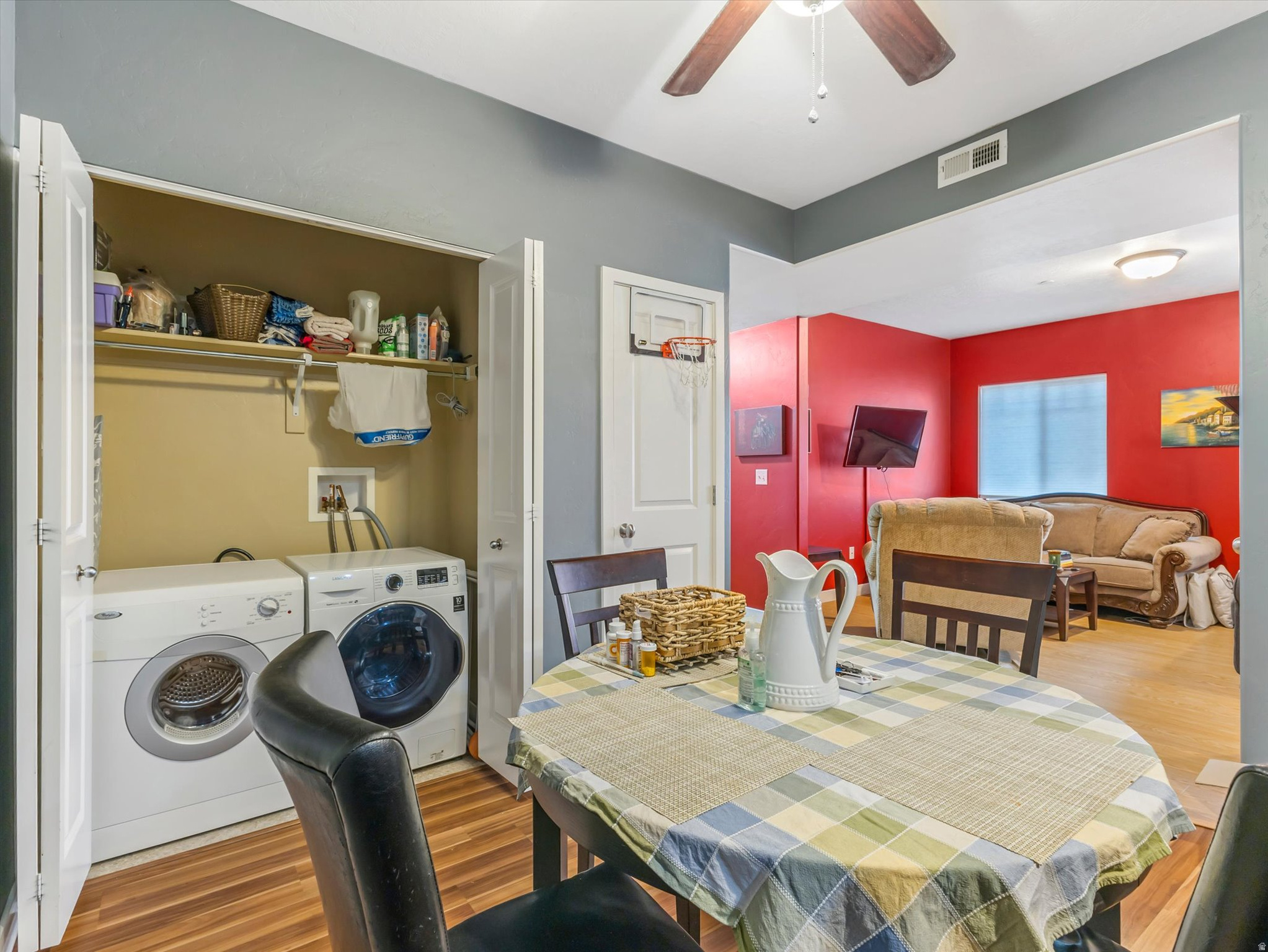 BELMONT DOWNTOWN CONDOMINIUMS - Residential
