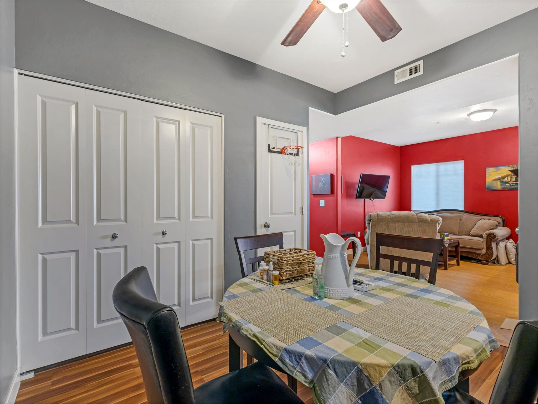 BELMONT DOWNTOWN CONDOMINIUMS - Residential