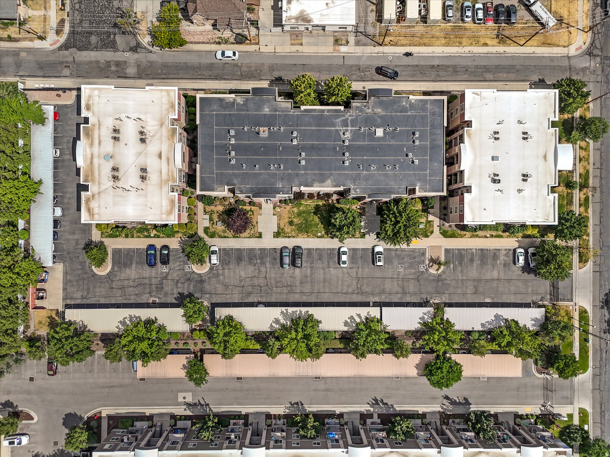 BELMONT DOWNTOWN CONDOMINIUMS - Residential