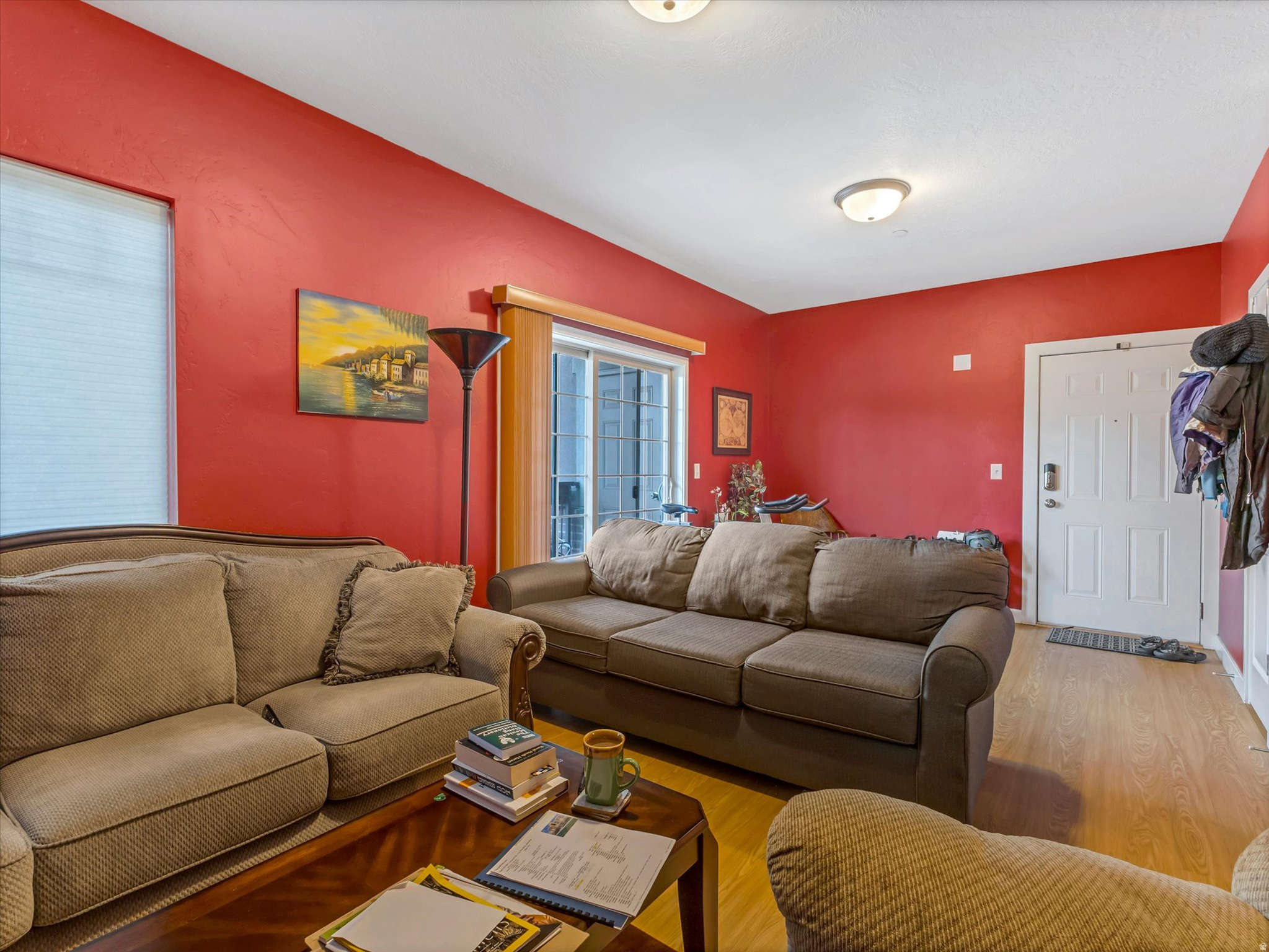BELMONT DOWNTOWN CONDOMINIUMS - Residential