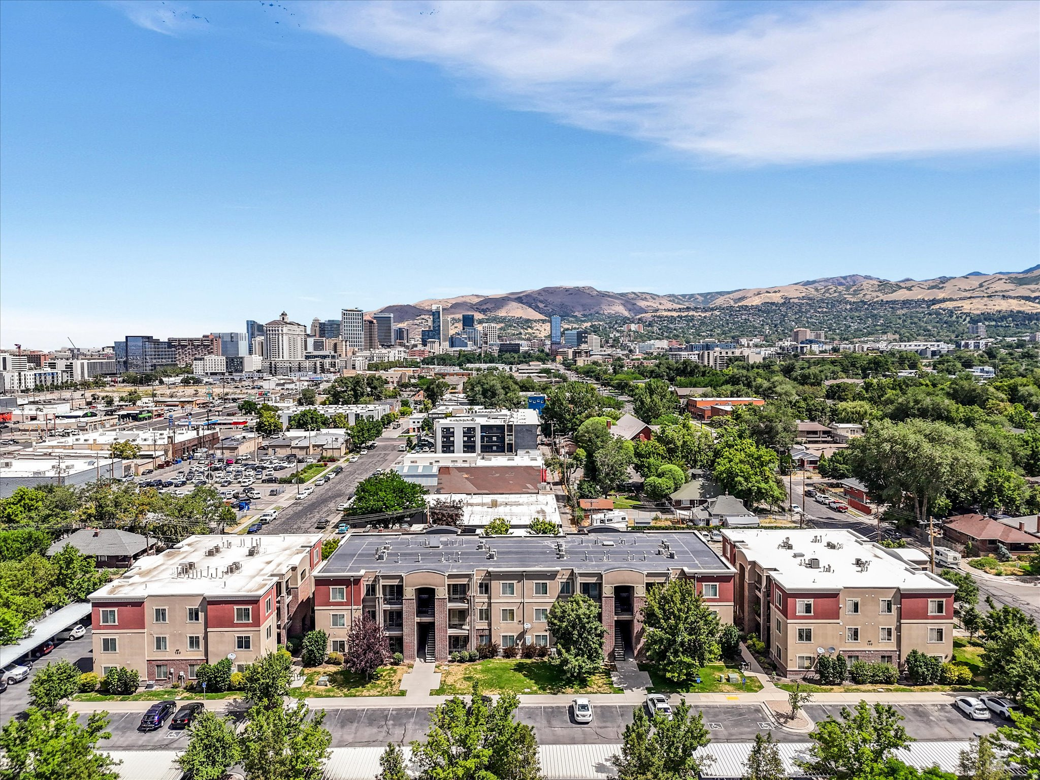 BELMONT DOWNTOWN CONDOMINIUMS - Residential