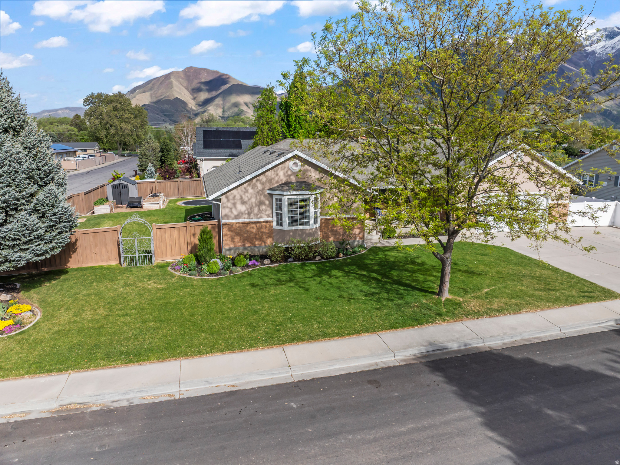 MAPLETON - Residential
