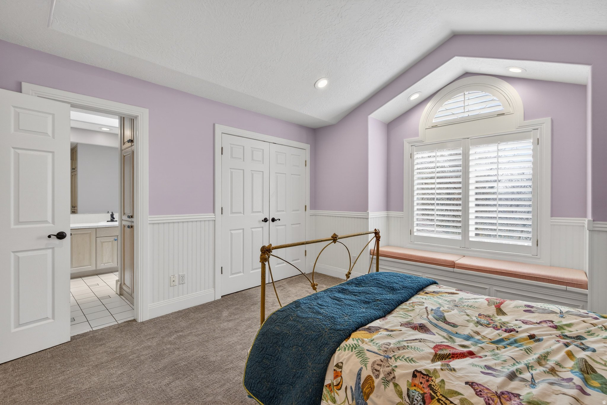 HIGH MOUNTAIN OAKS - Residential