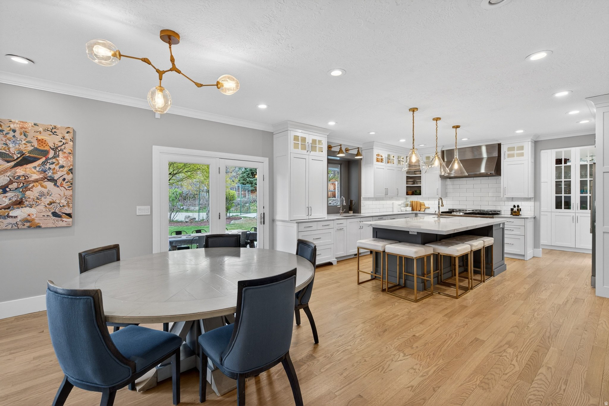 HIGH MOUNTAIN OAKS - Residential