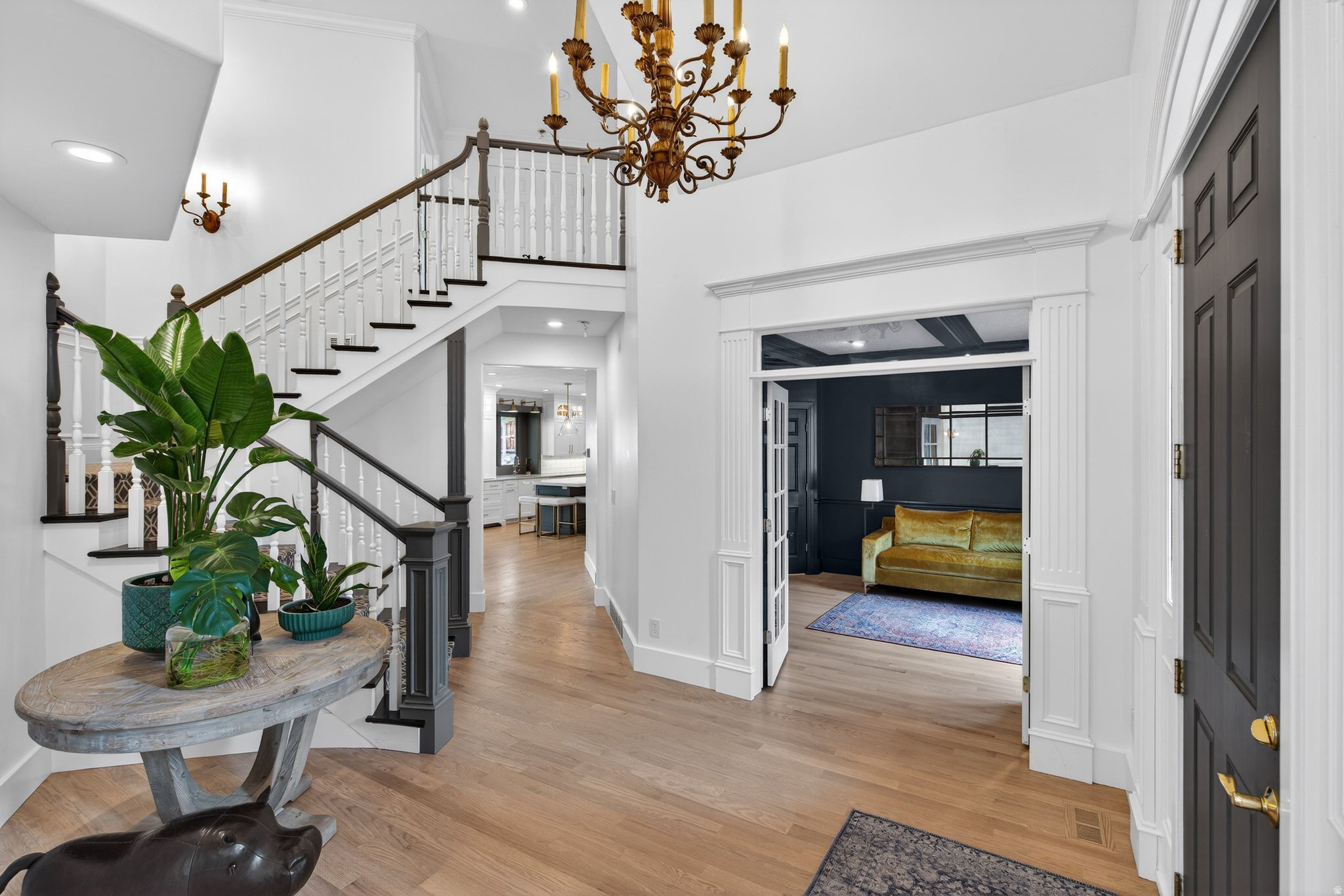 HIGH MOUNTAIN OAKS - Residential