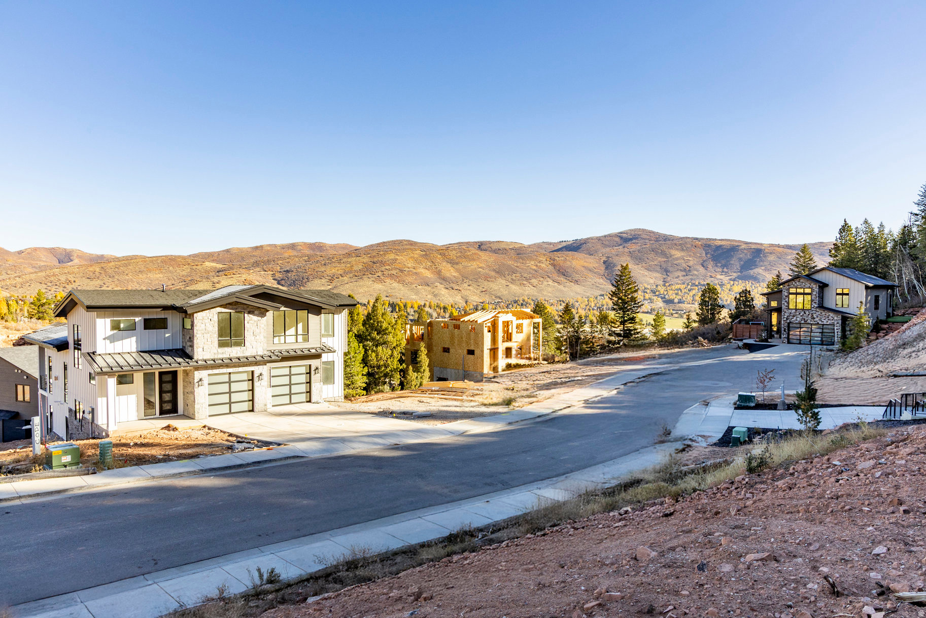 DISCOVERY RIDGE PHASE 3 SUBDIVISION - Land