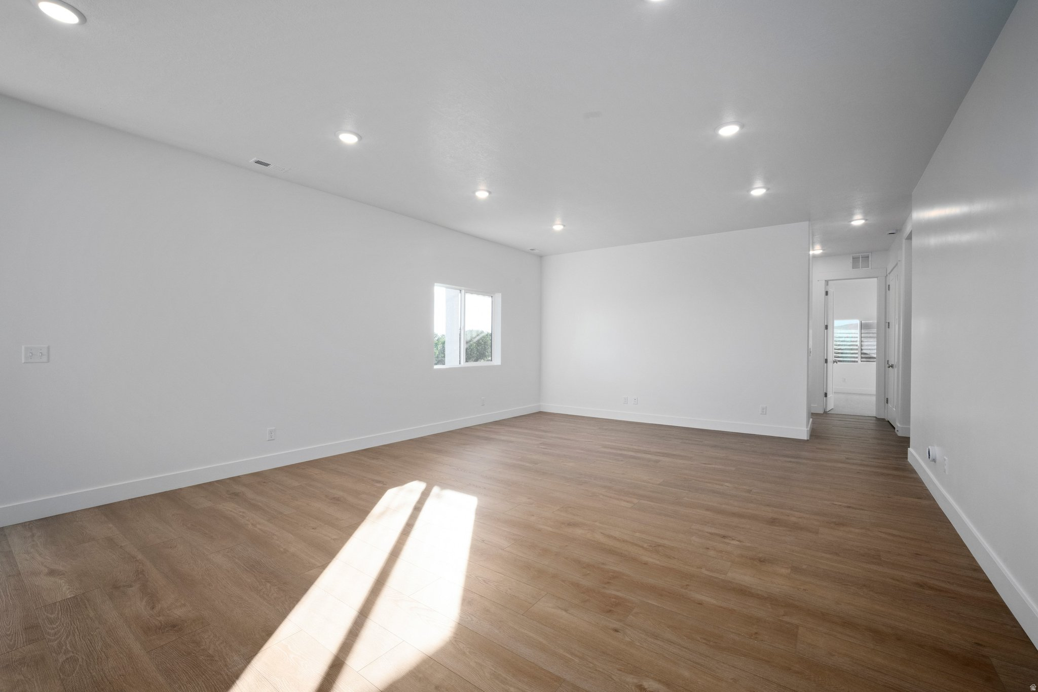 JORDYN PARK - Residential