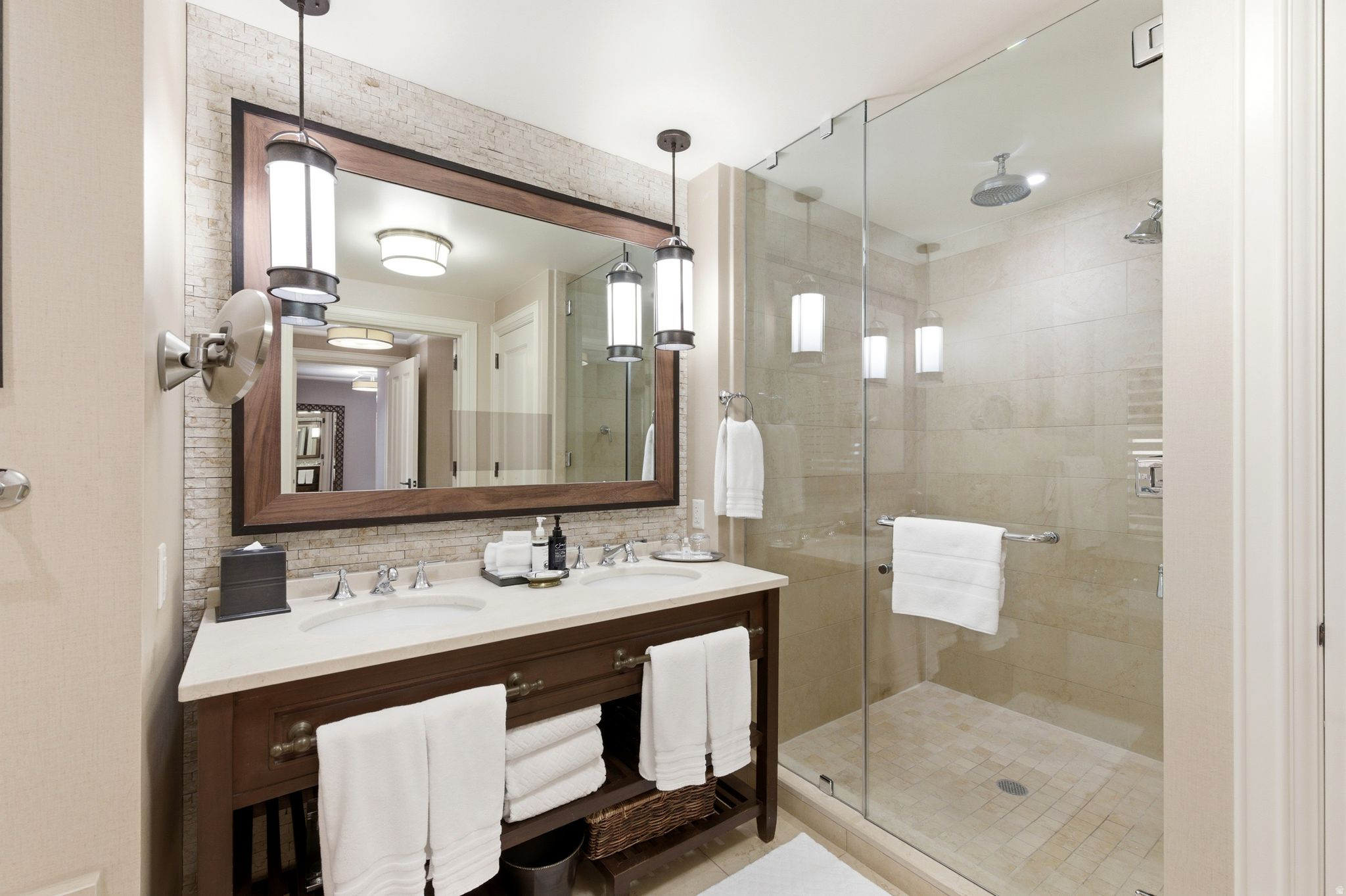 ST REGIS - Residential