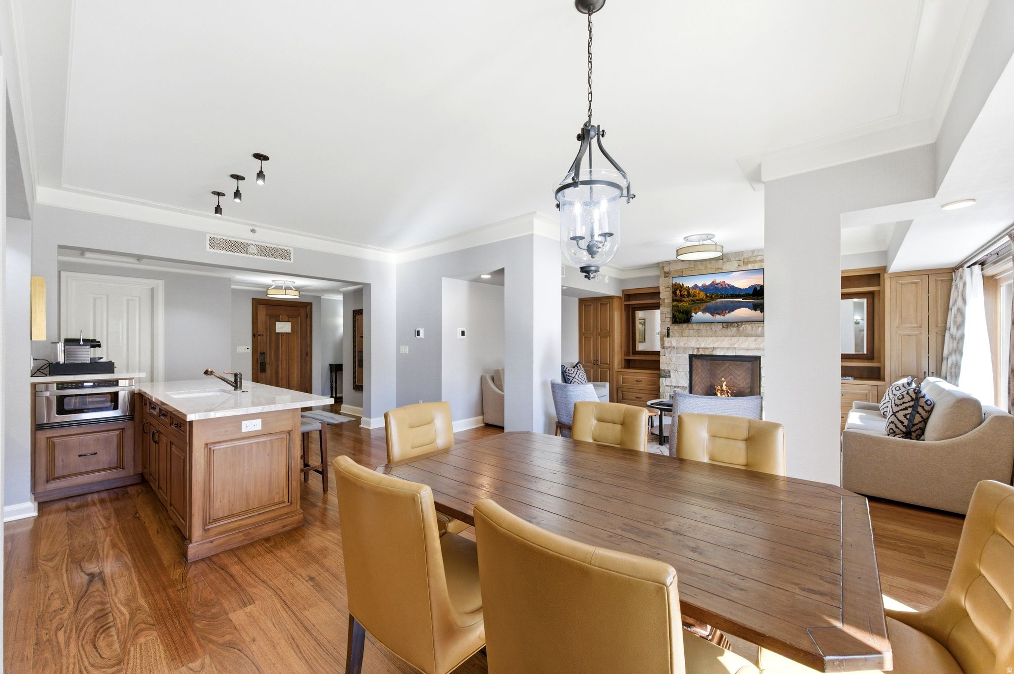 ST REGIS - Residential