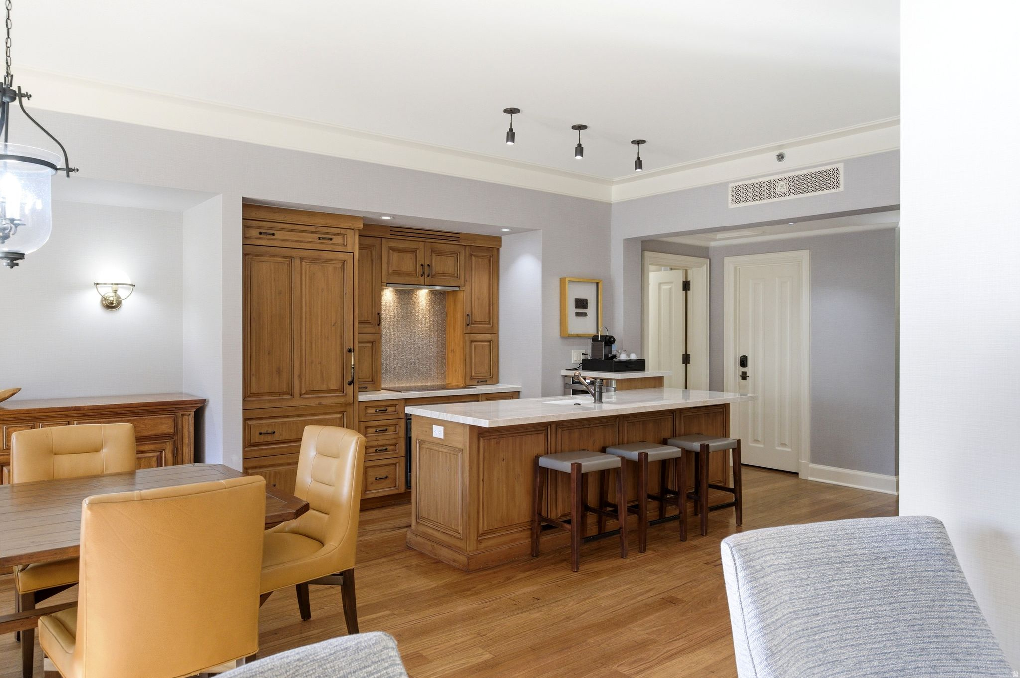 ST REGIS - Residential