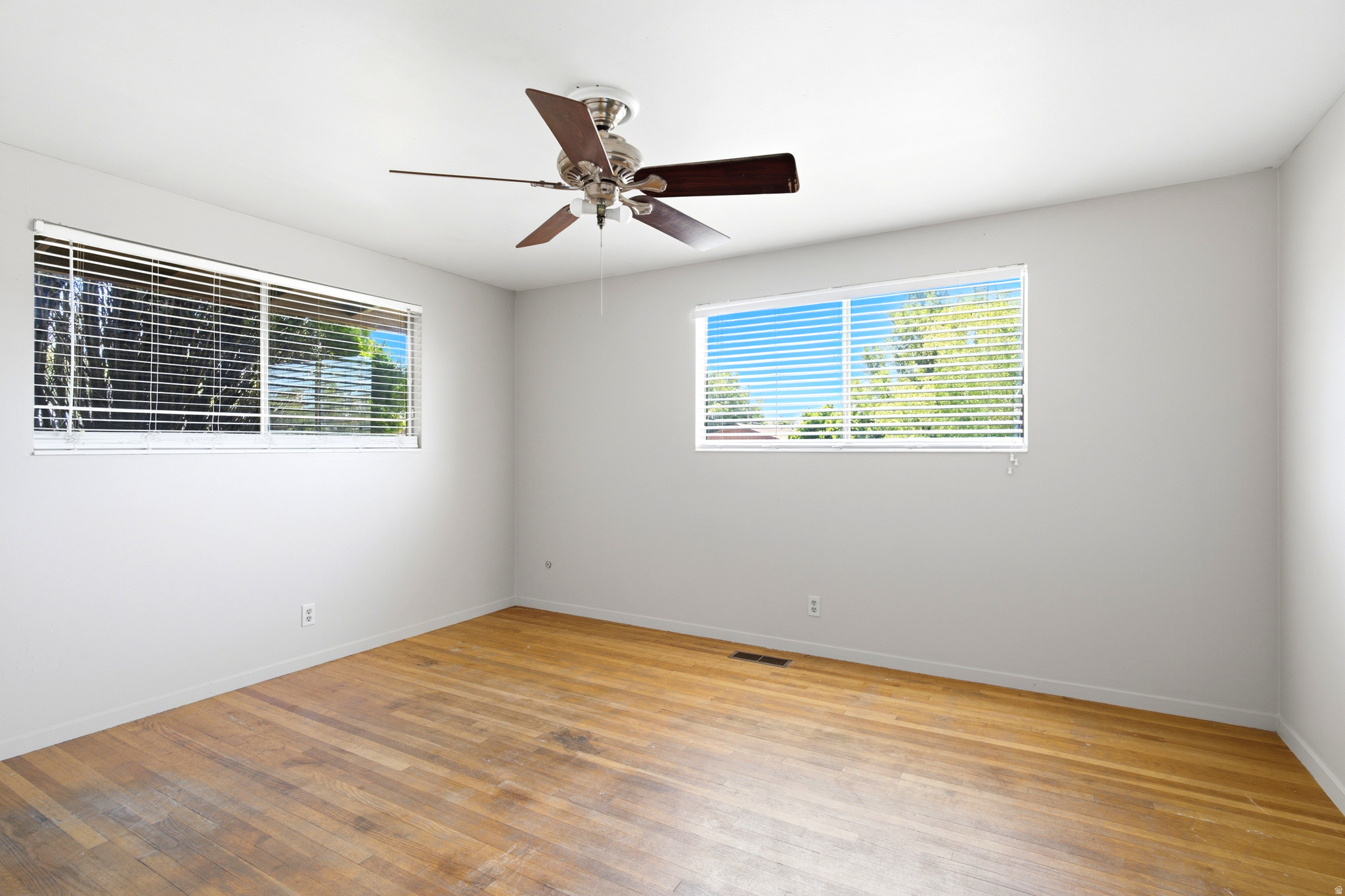 BEG AT SW COR LOT 1, BLK 1, PLAT A, KAYSVILLE TS - Residential