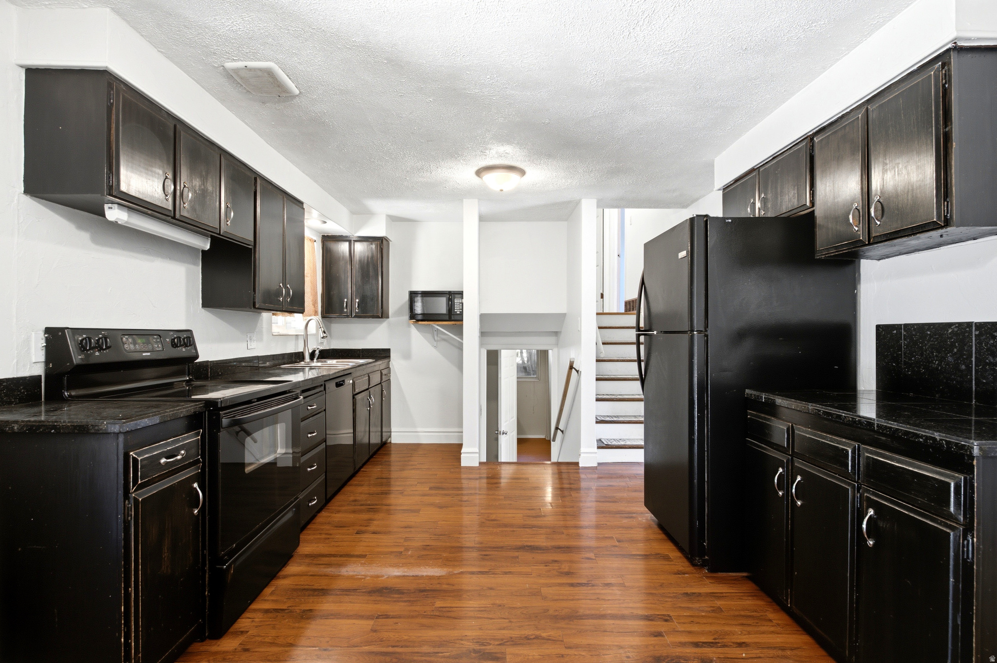 BEG AT SW COR LOT 1, BLK 1, PLAT A, KAYSVILLE TS - Residential