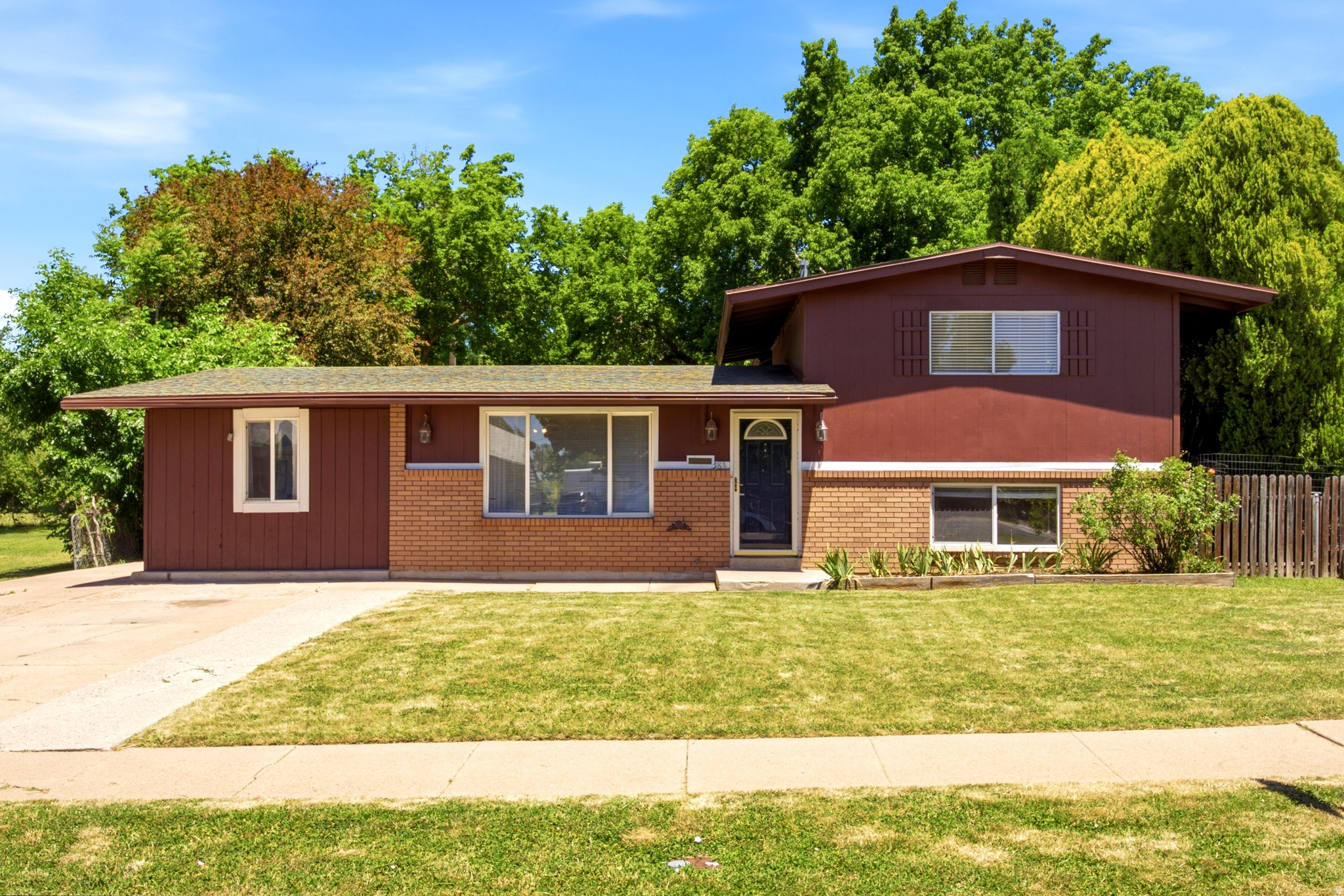 BEG AT SW COR LOT 1, BLK 1, PLAT A, KAYSVILLE TS - Residential