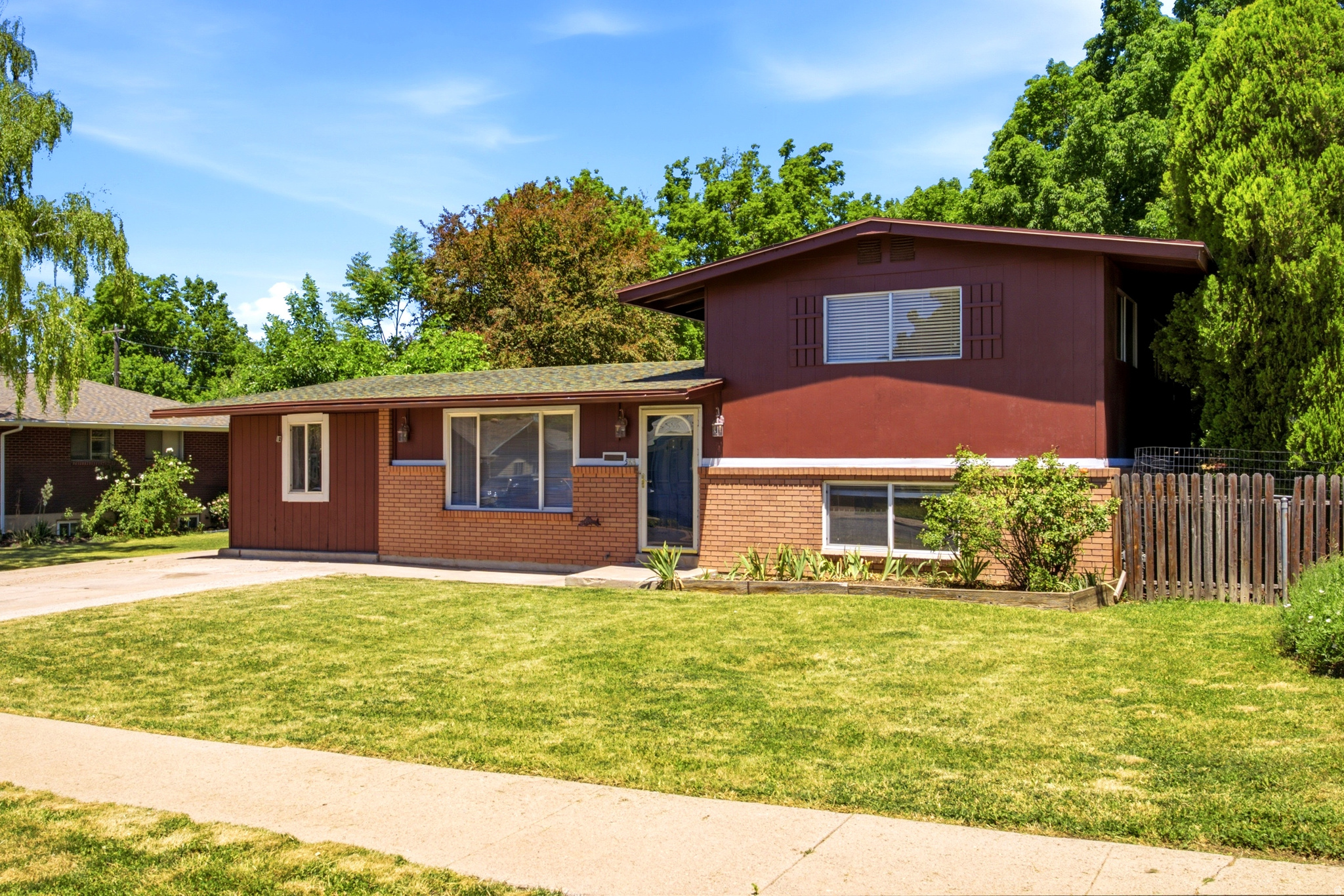 BEG AT SW COR LOT 1, BLK 1, PLAT A, KAYSVILLE TS - Residential