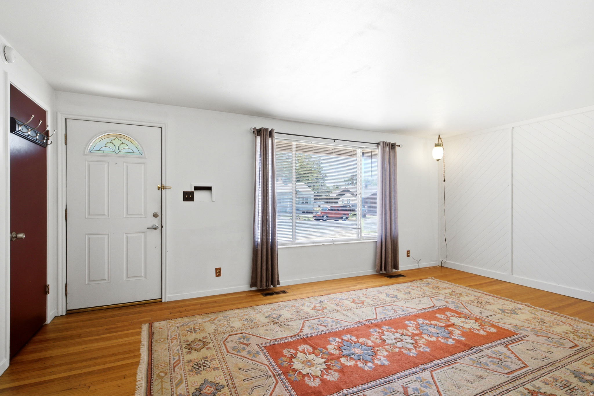 BEG AT SW COR LOT 1, BLK 1, PLAT A, KAYSVILLE TS - Residential