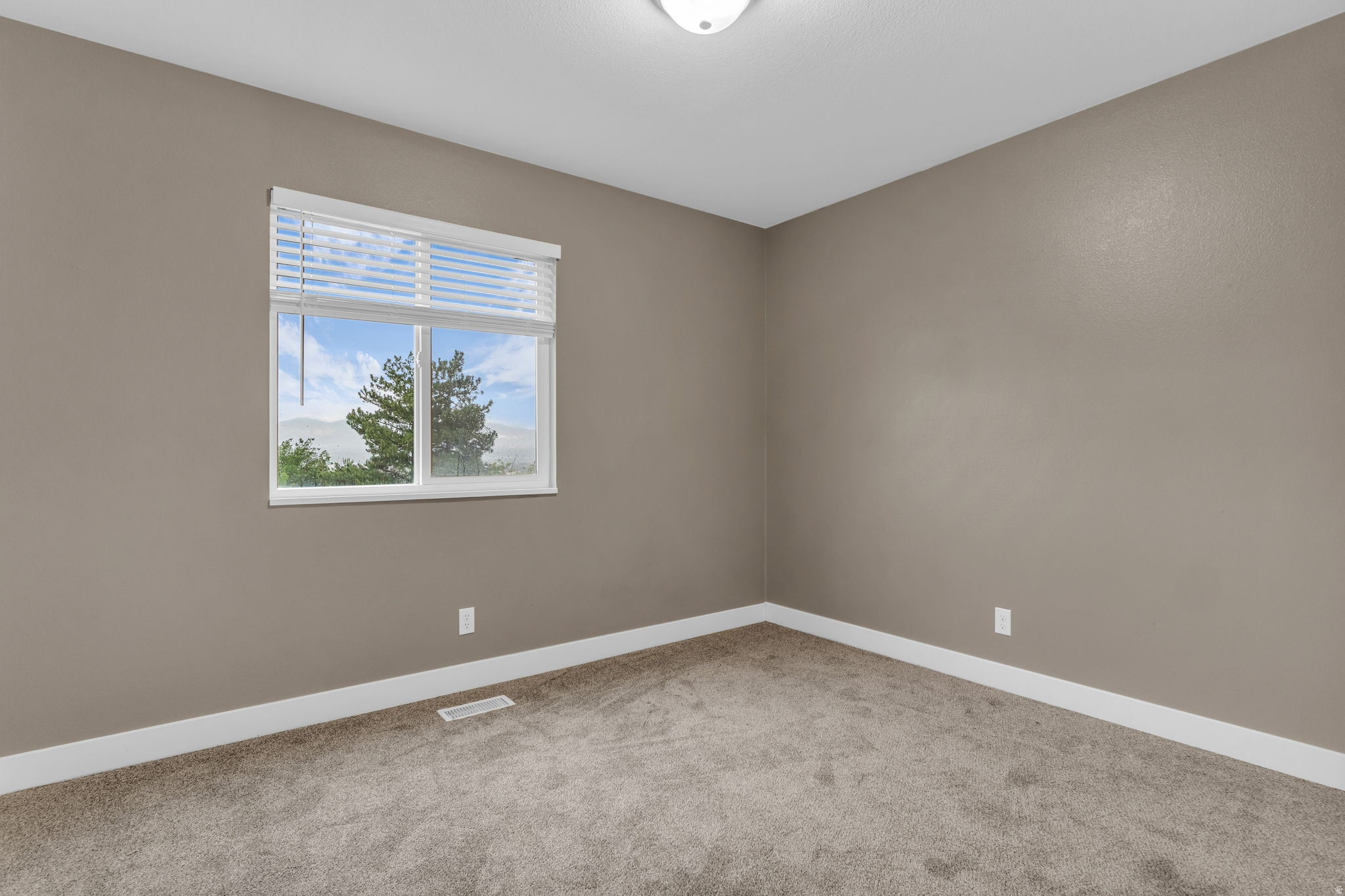 RIDGES - Residential