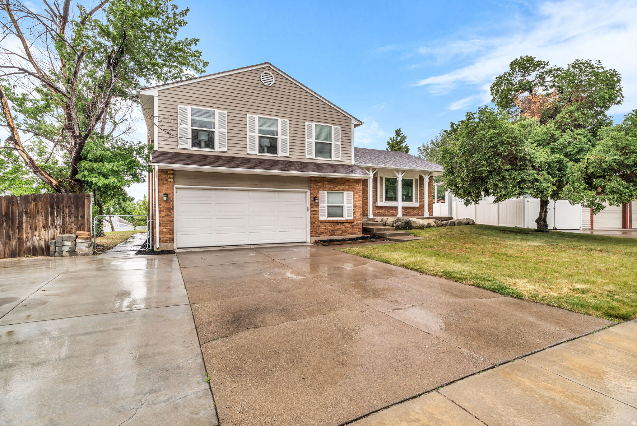 RIDGES - Residential