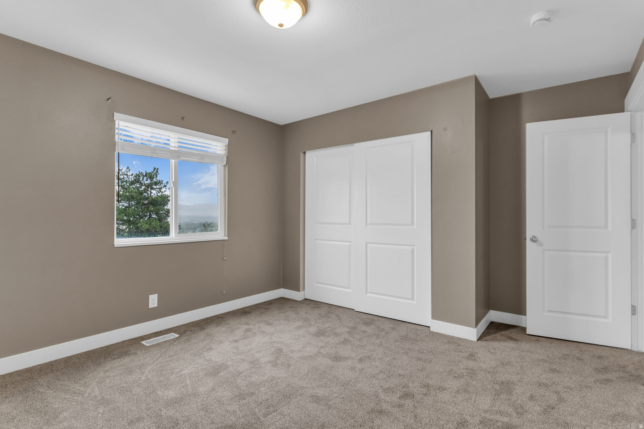 RIDGES - Residential