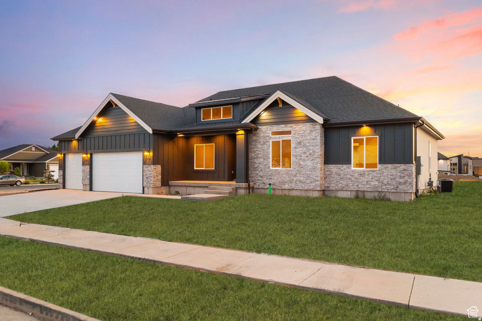OAKRIDGE COVE - Residential