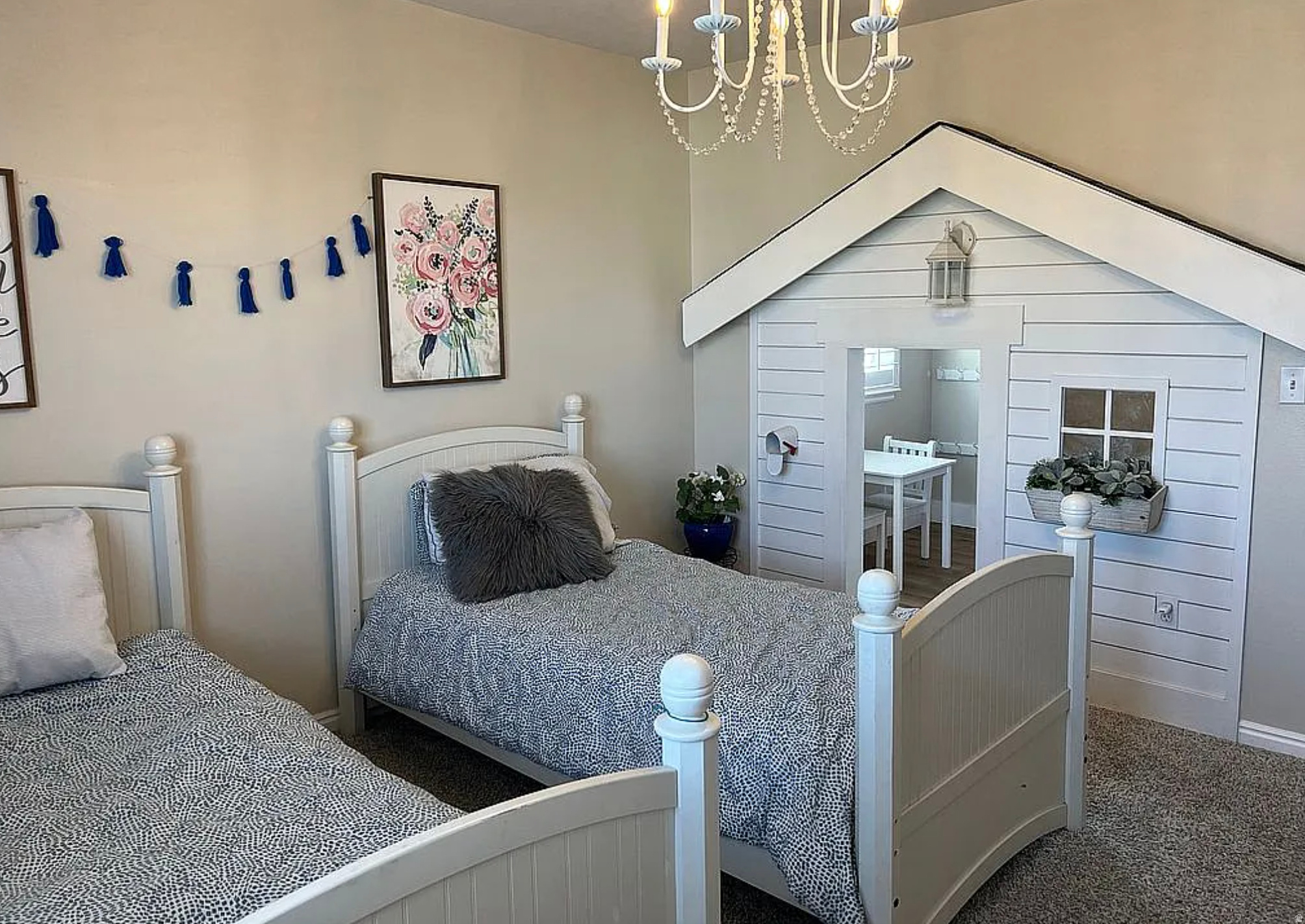 SUNRISE MEADOWS - Residential