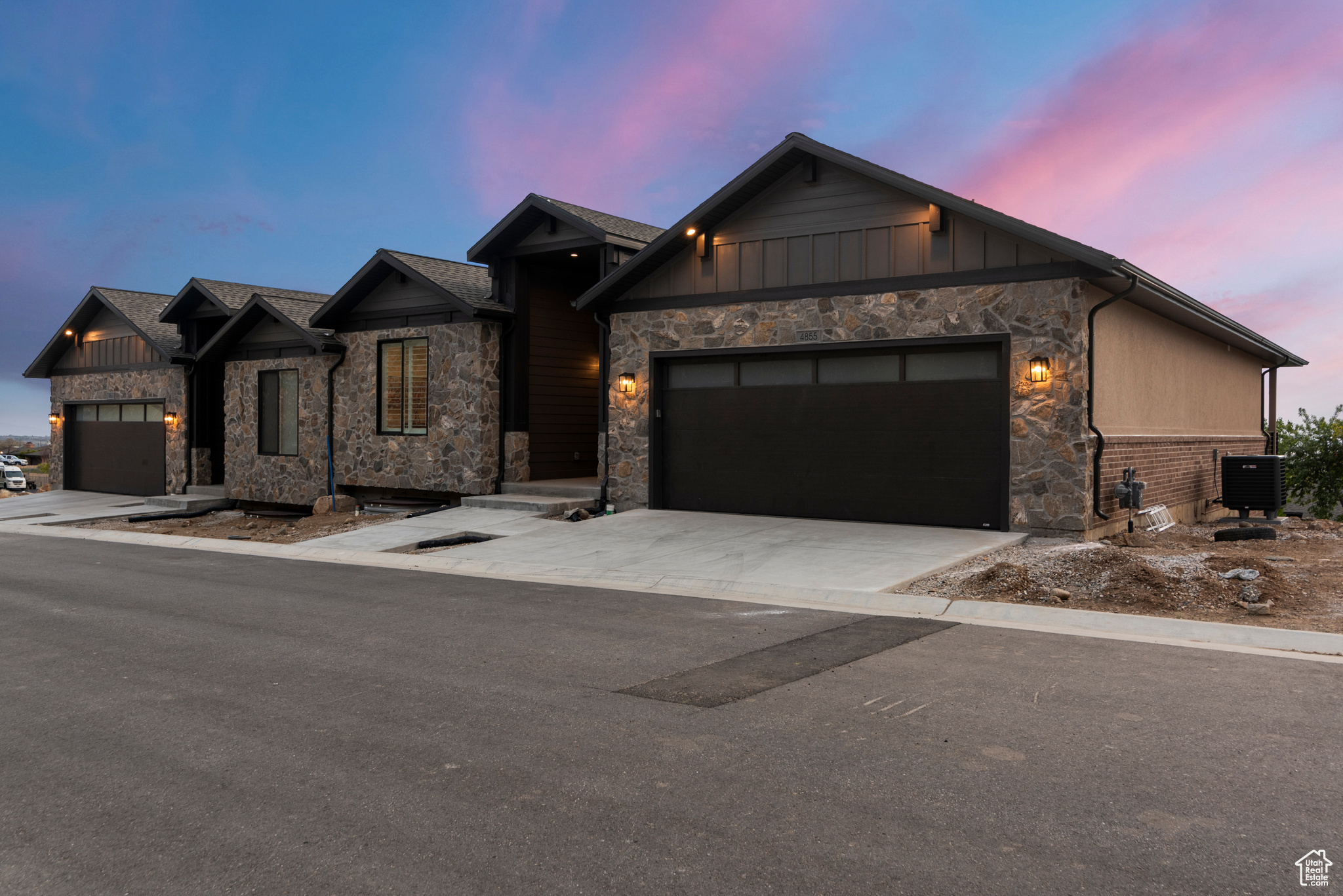 KNOLLWOOD PHASE 4 - Residential