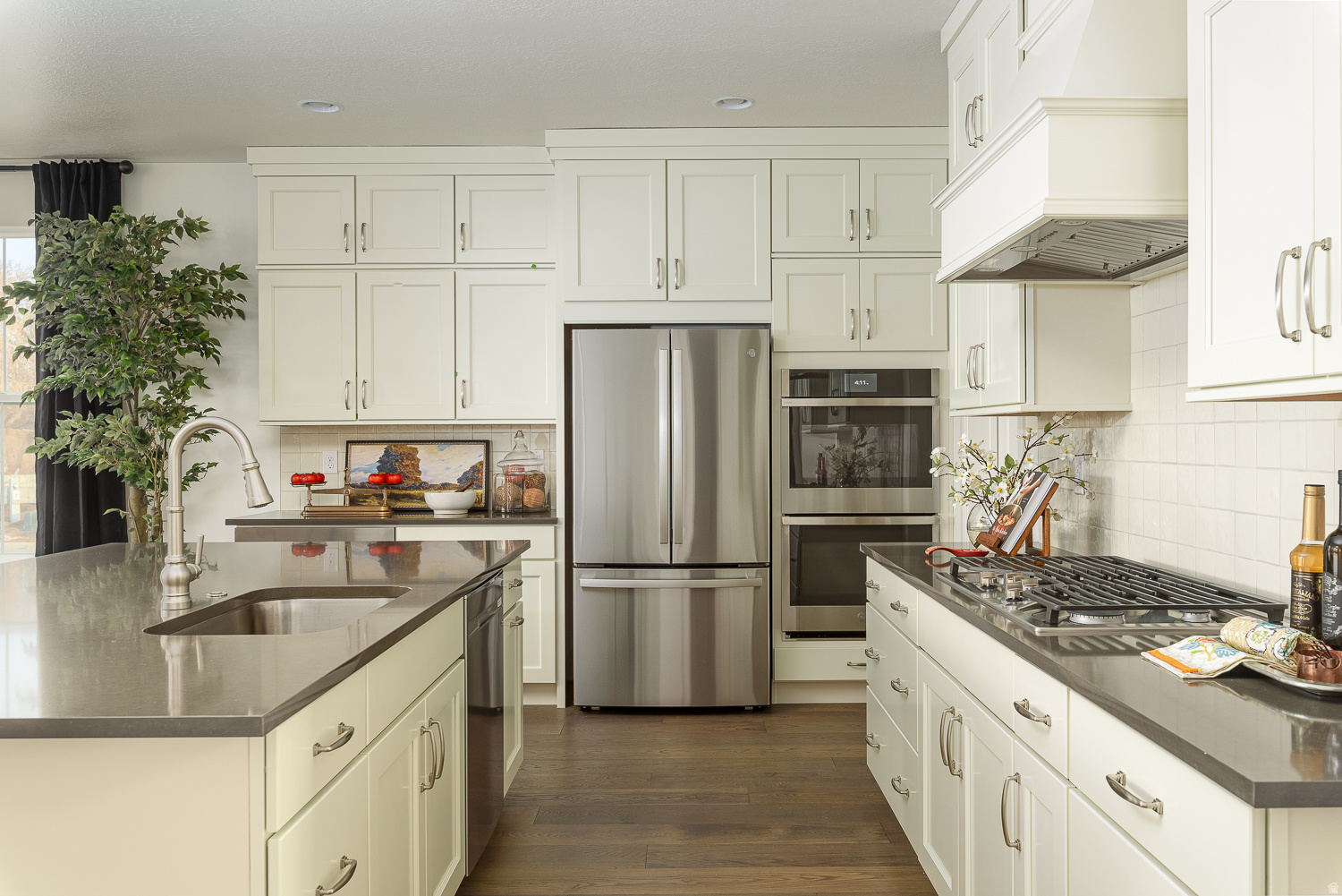 LEGACY PARK ESTATES 108 - Residential