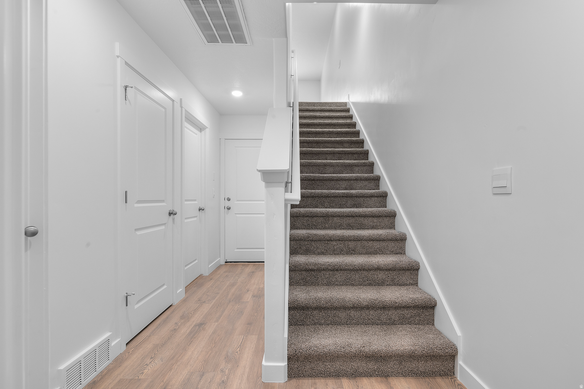 DIXON CREEK - Residential