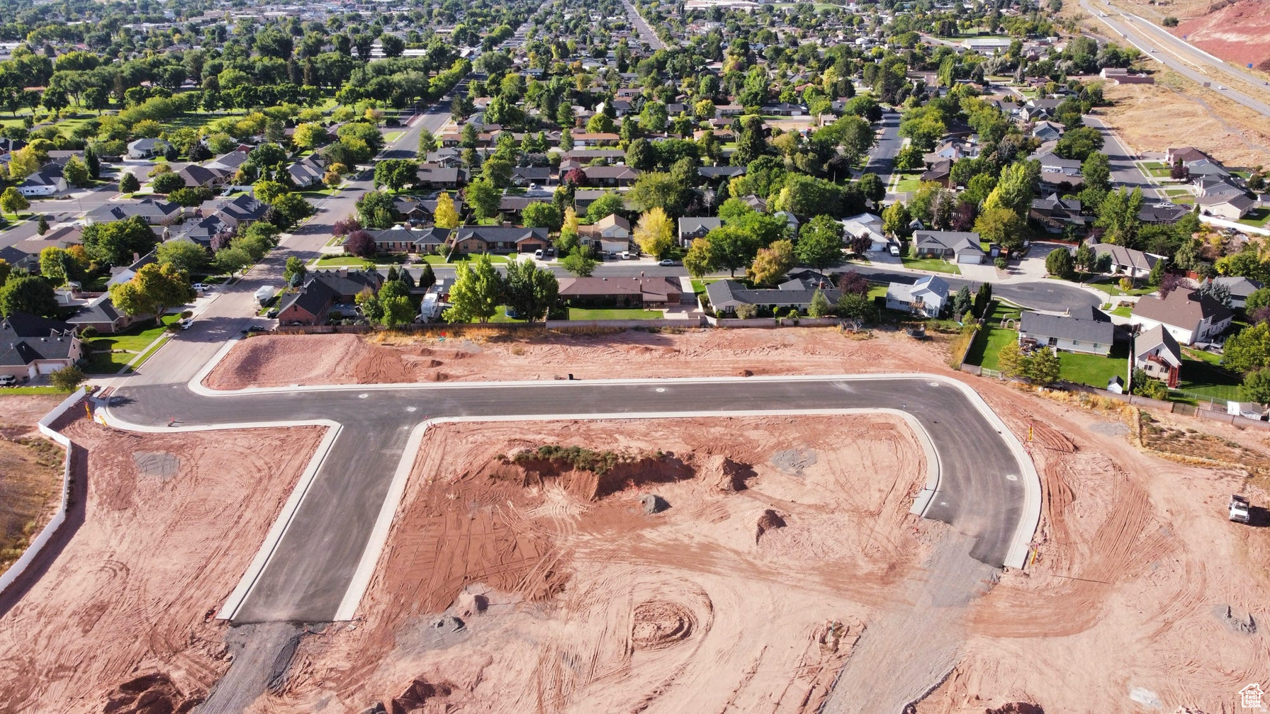 COTTONWOOD CORNER PHASE 1 - Land