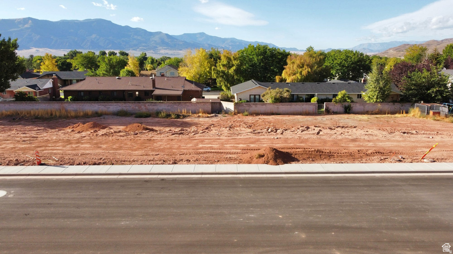 COTTONWOOD CORNER PHASE 1 - Land