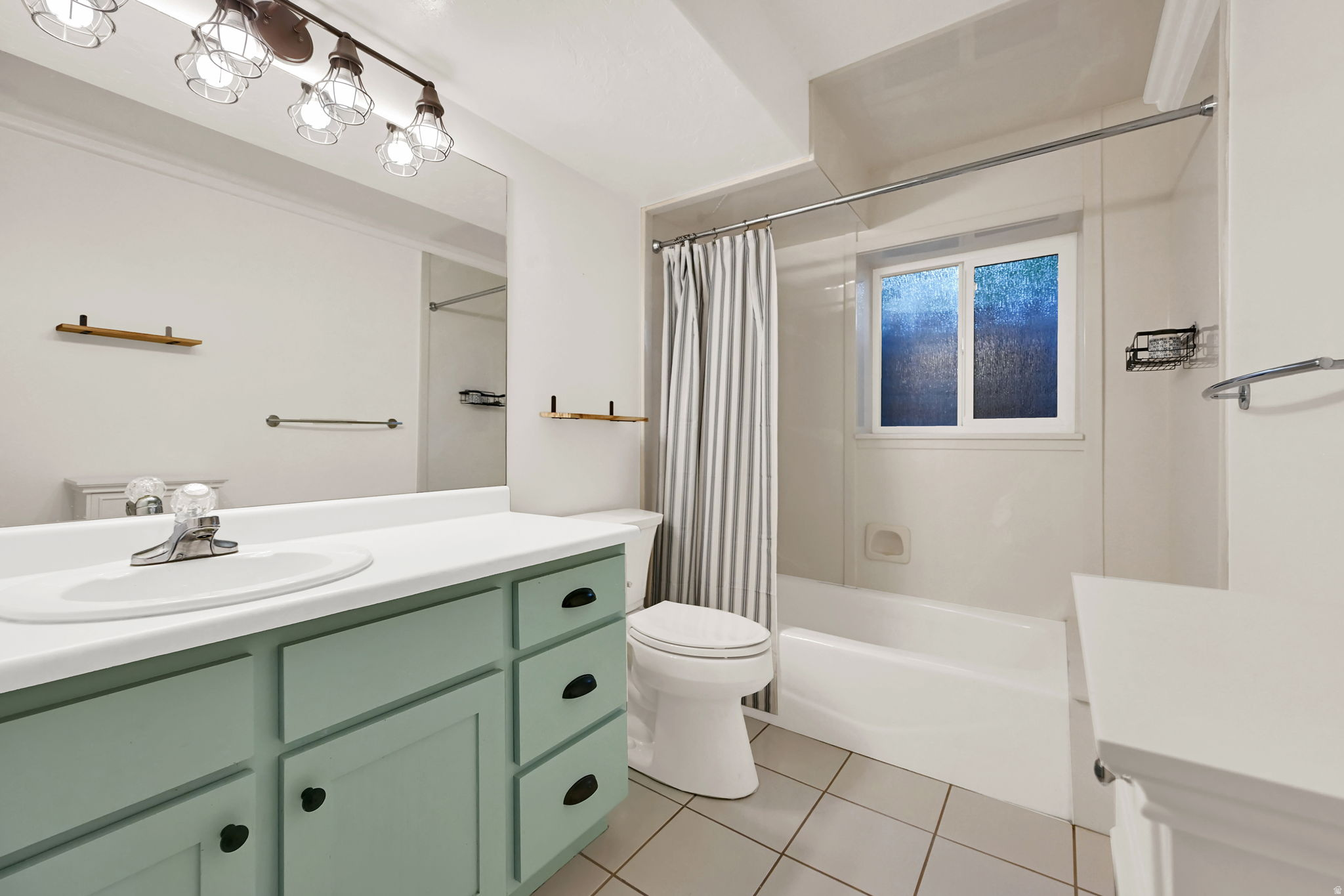 JORDAN VIEW ESTATES #3 - Residential