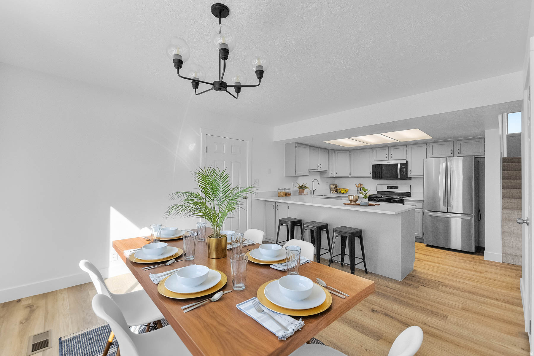 STATEN FARMS - Residential