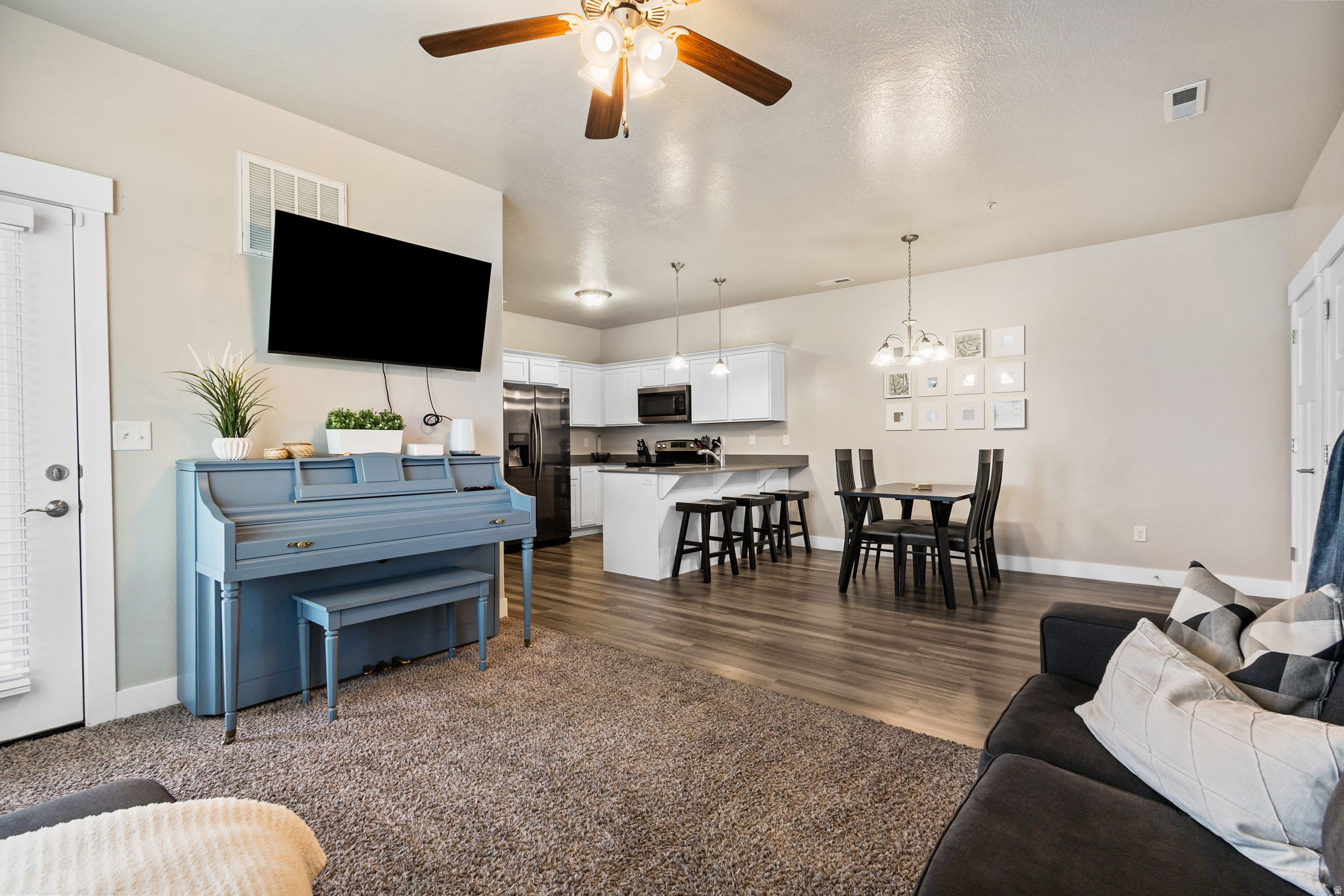 HORIZON HEIGHTS - Residential