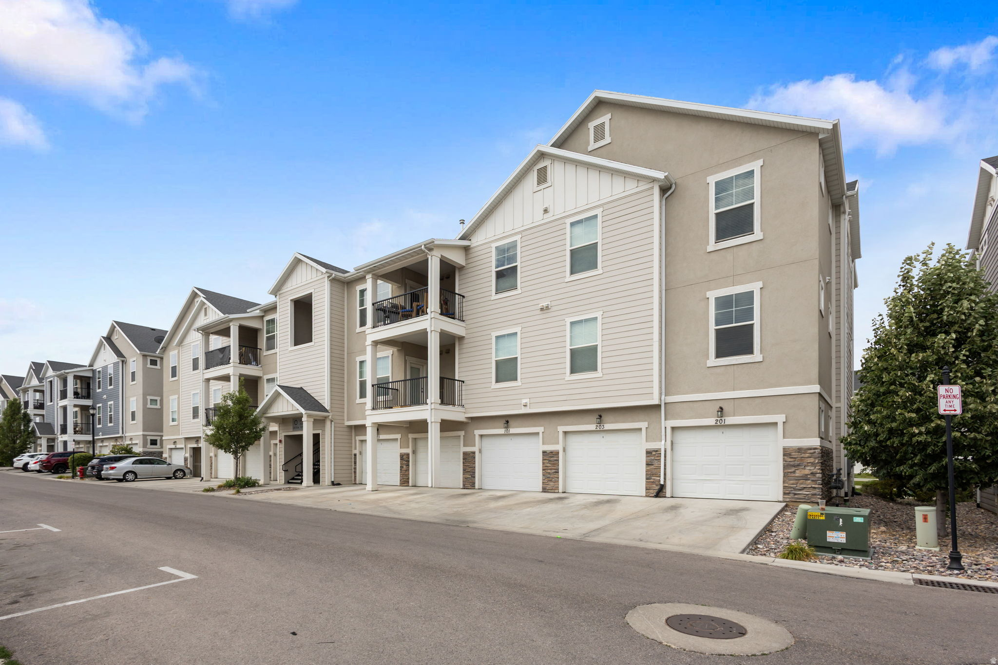 HORIZON HEIGHTS - Residential