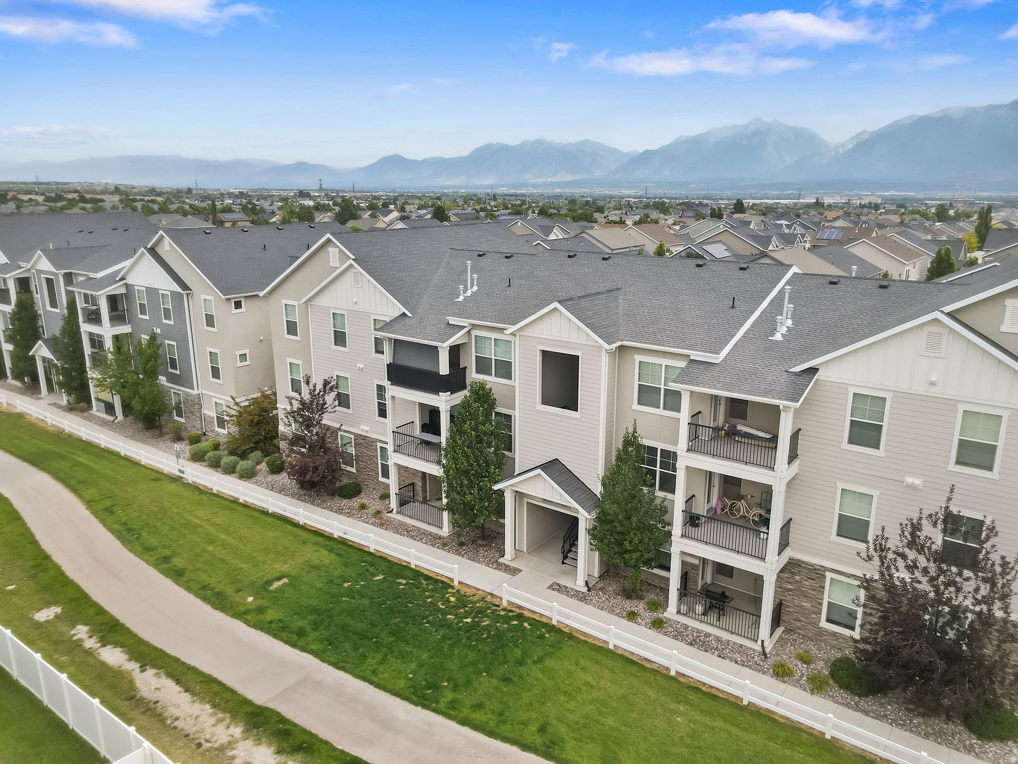 HORIZON HEIGHTS - Residential