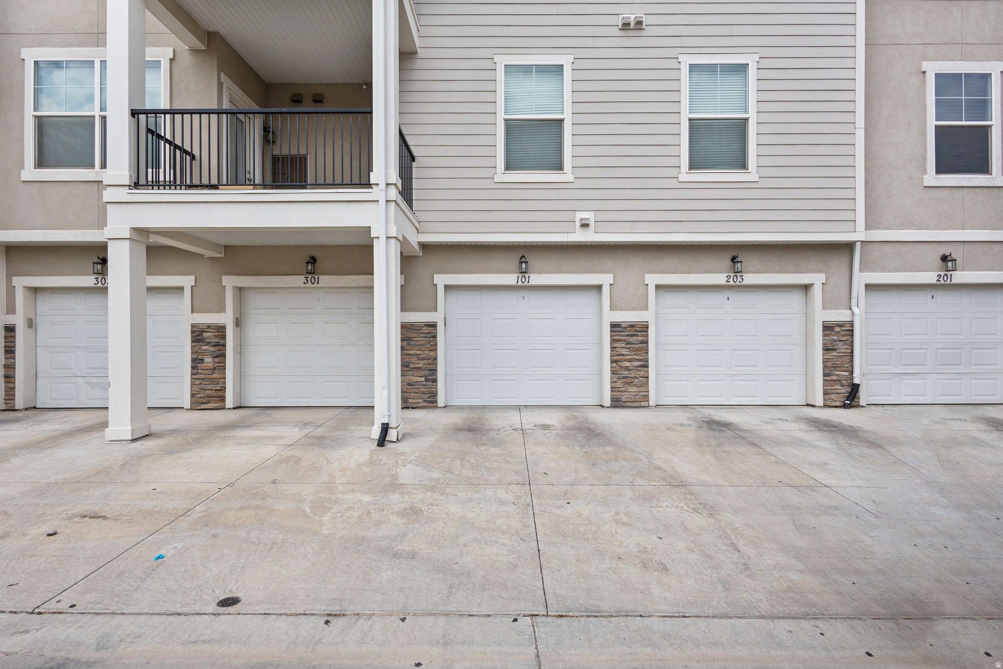 HORIZON HEIGHTS - Residential