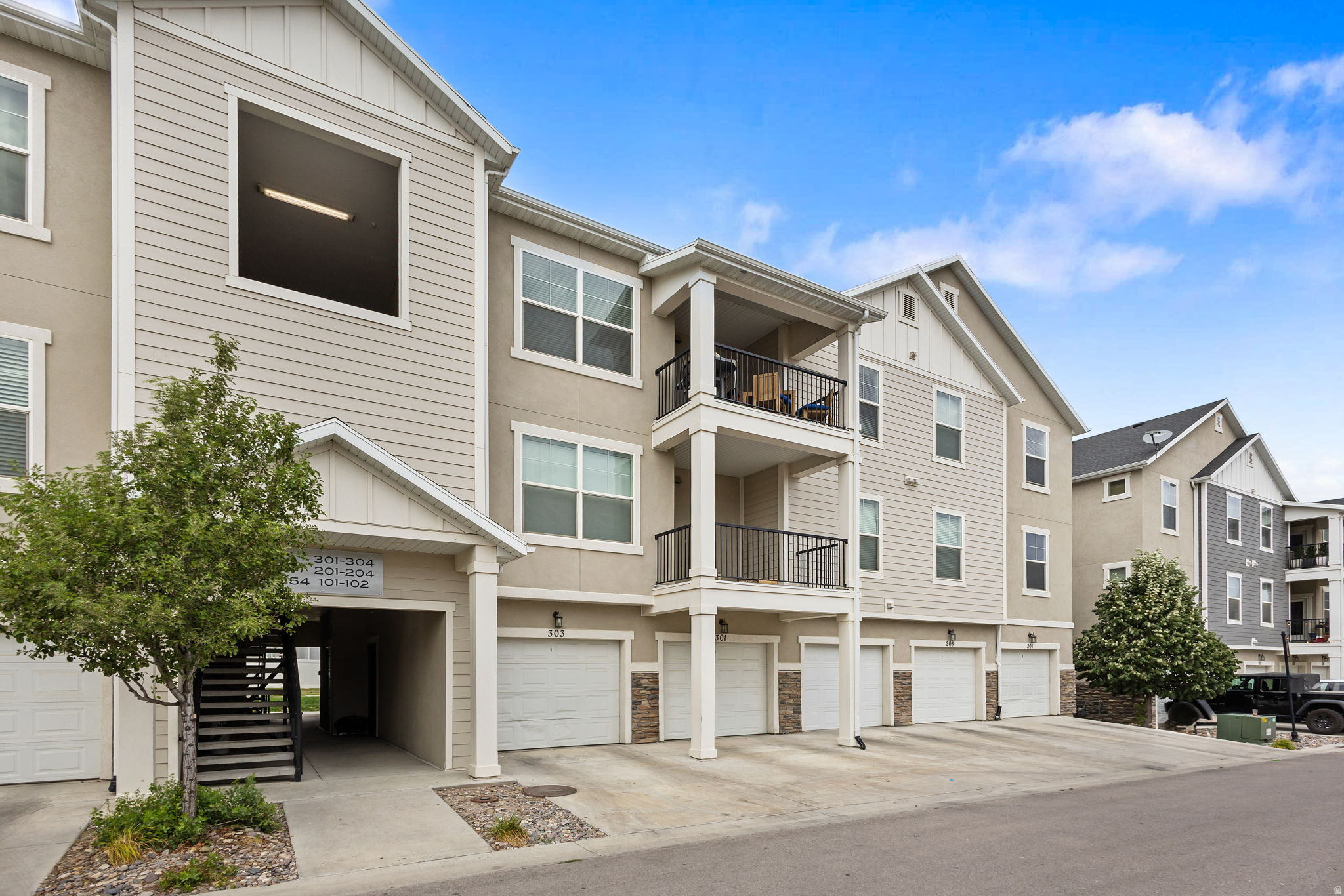 HORIZON HEIGHTS - Residential