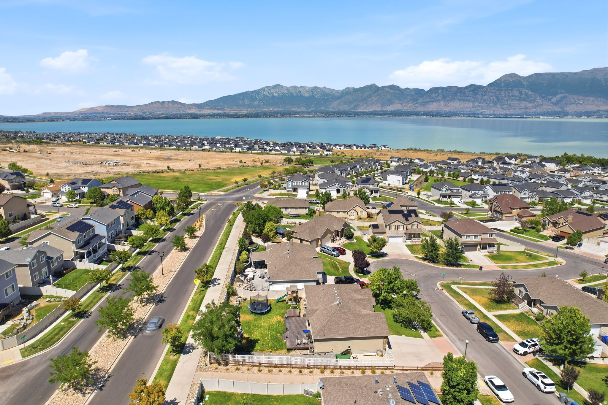 THE VILLAGE OF HAWKS - Residential