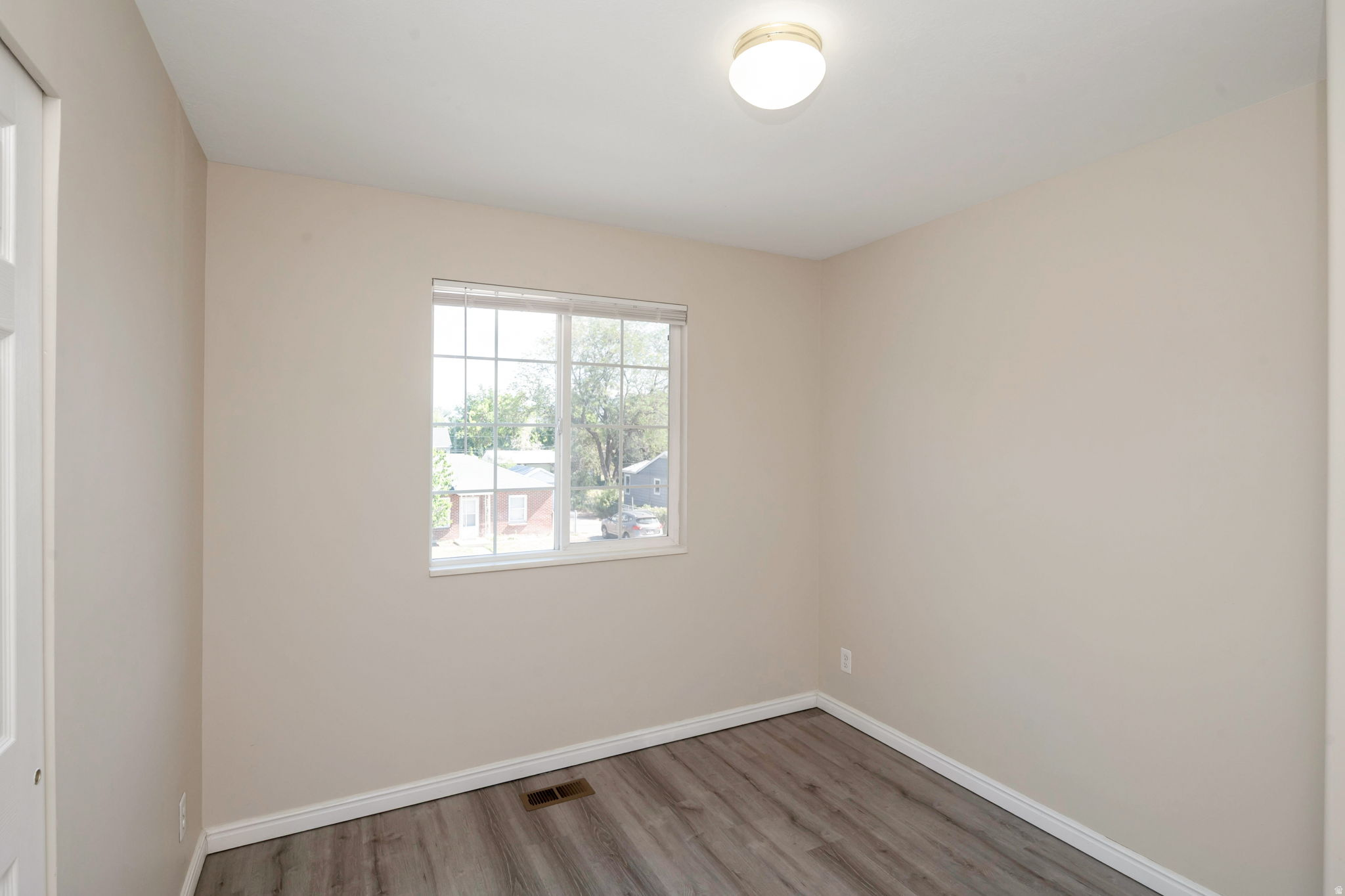 MILLCREEK COURT - Residential